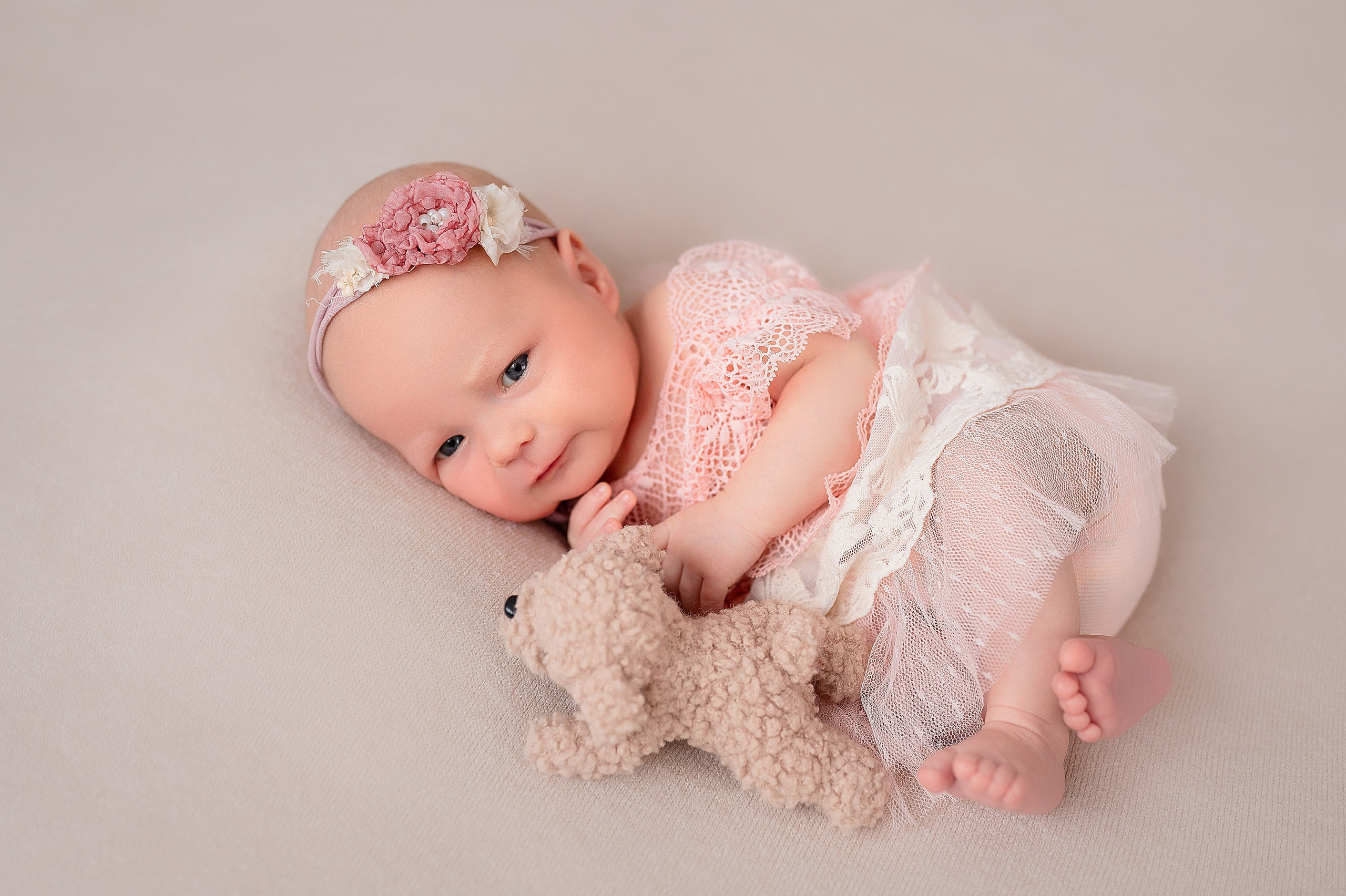 Фотосессии малышей возрастом от 1 до 2 мес. Детский и семейный фотограф в Красноярске. Фотосессии новорожденных малышей до 1 месяца