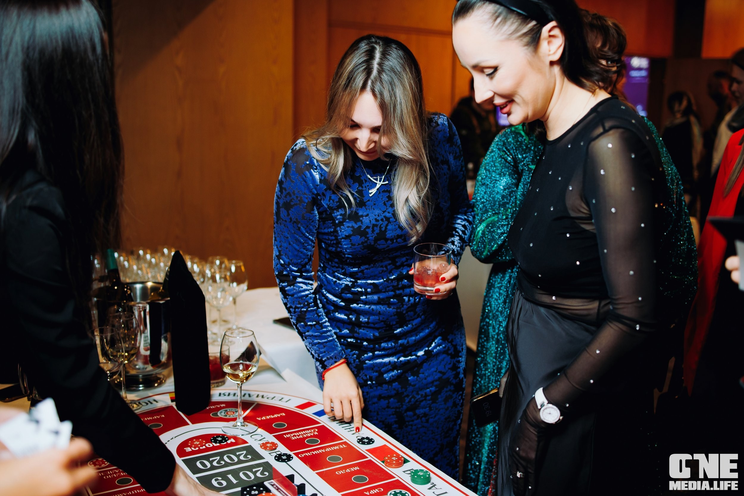 Новогодний Огонёк от Верю в Чудо. One Media Life: фоторепортажи, фотоотчеты с мероприятий и заведений