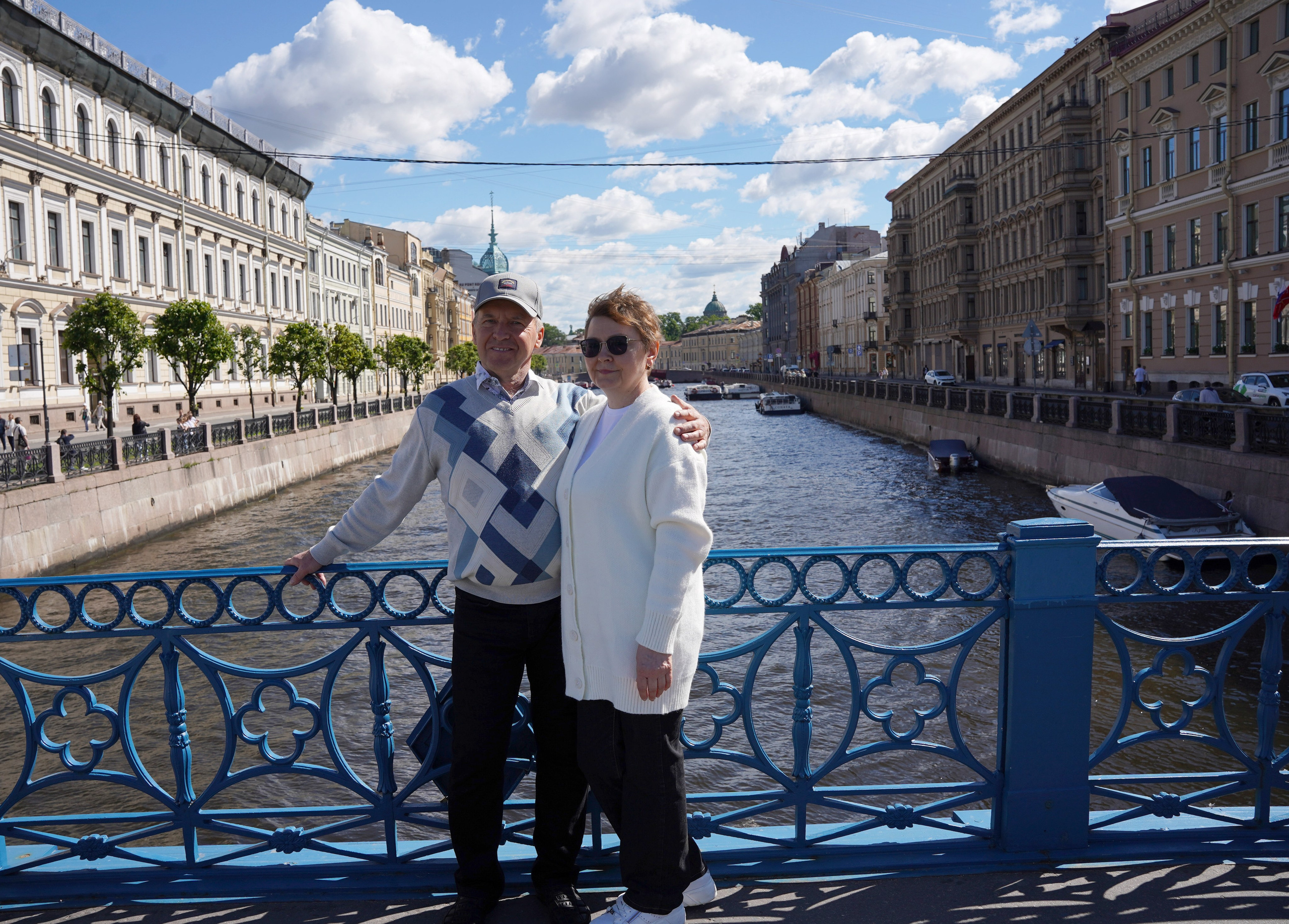 Семья в городе. Студийный и портретный фотограф в САНКТ-ПЕТЕРБУРГЕИрина Махаон