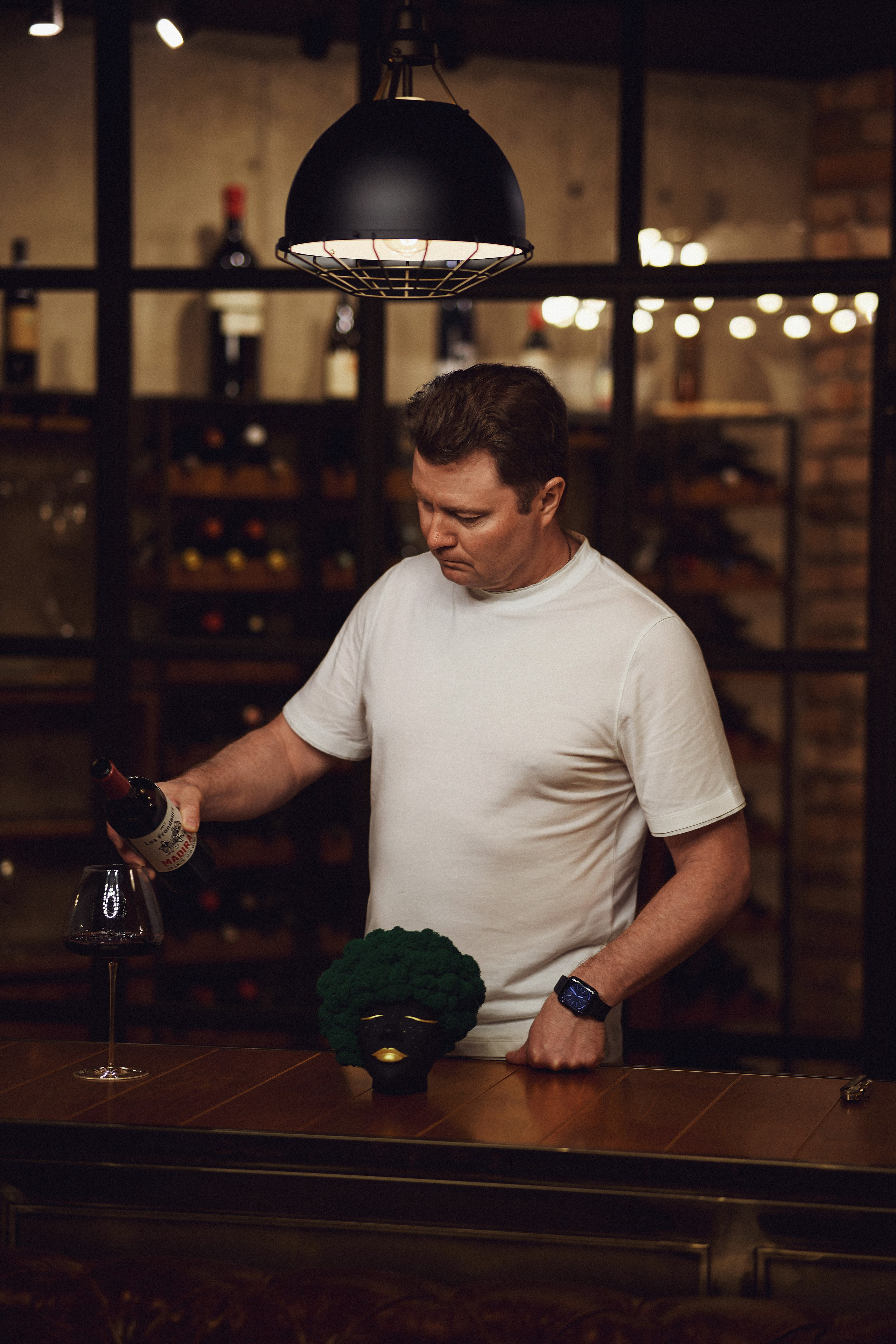 Фото в мастерской художника