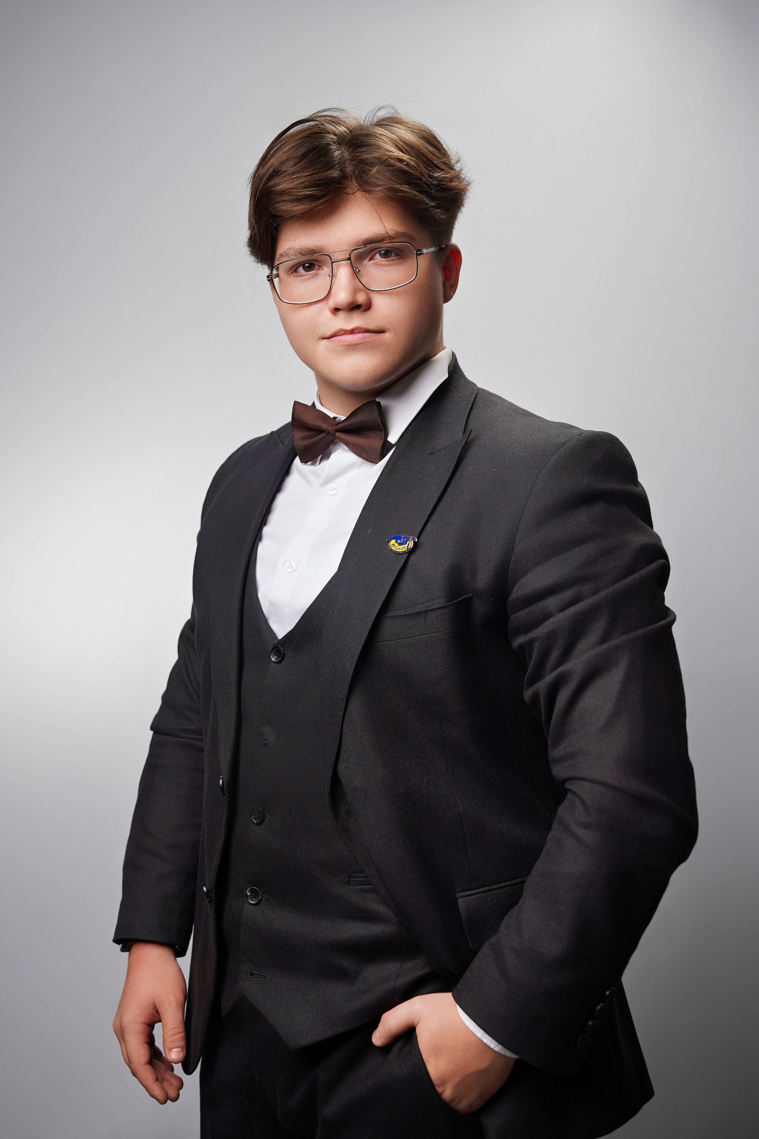 Стиль портрета в студии. GOTRA — выпускные альбомы в Тюмени