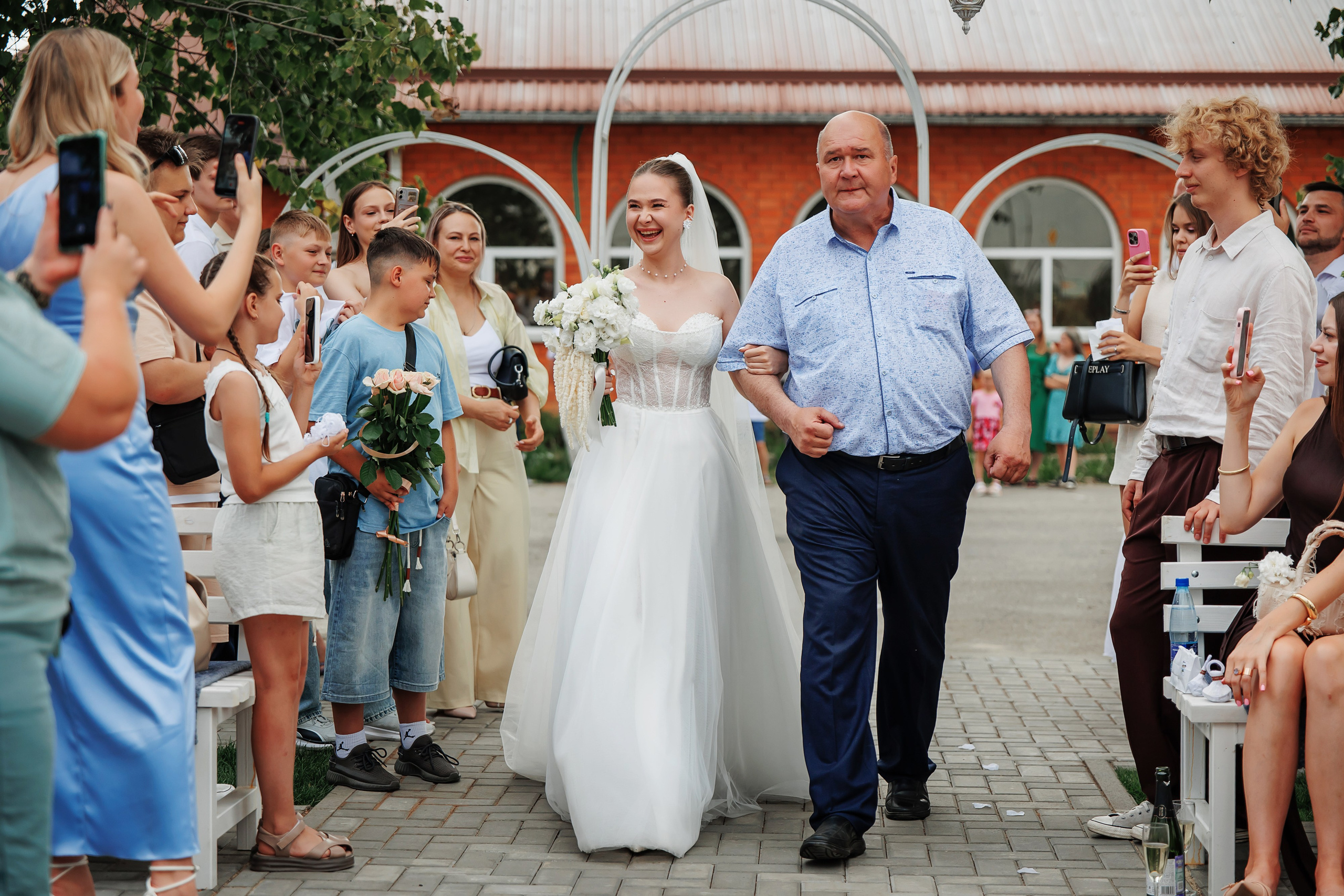 Свадебное фото в отеле Зеленый парк выездная регистрация и банкет в ресторане Гости. Дмитрий Шевченко свадебное фото в г. Краснодар — Армавир — Лабинск