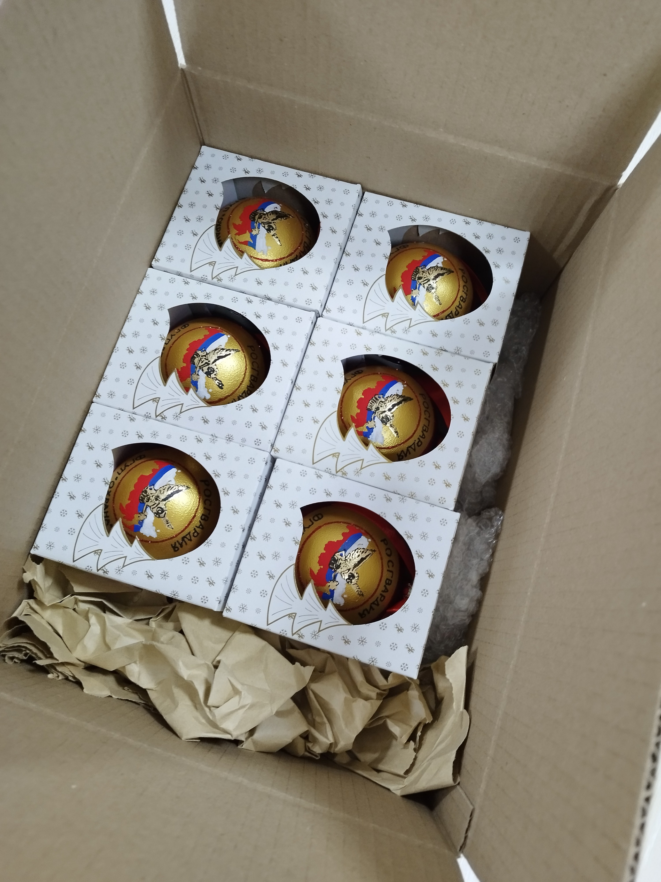 Портфолио — 2. Художественная ручная роспись елочных шаров и корпоративные подарки!
