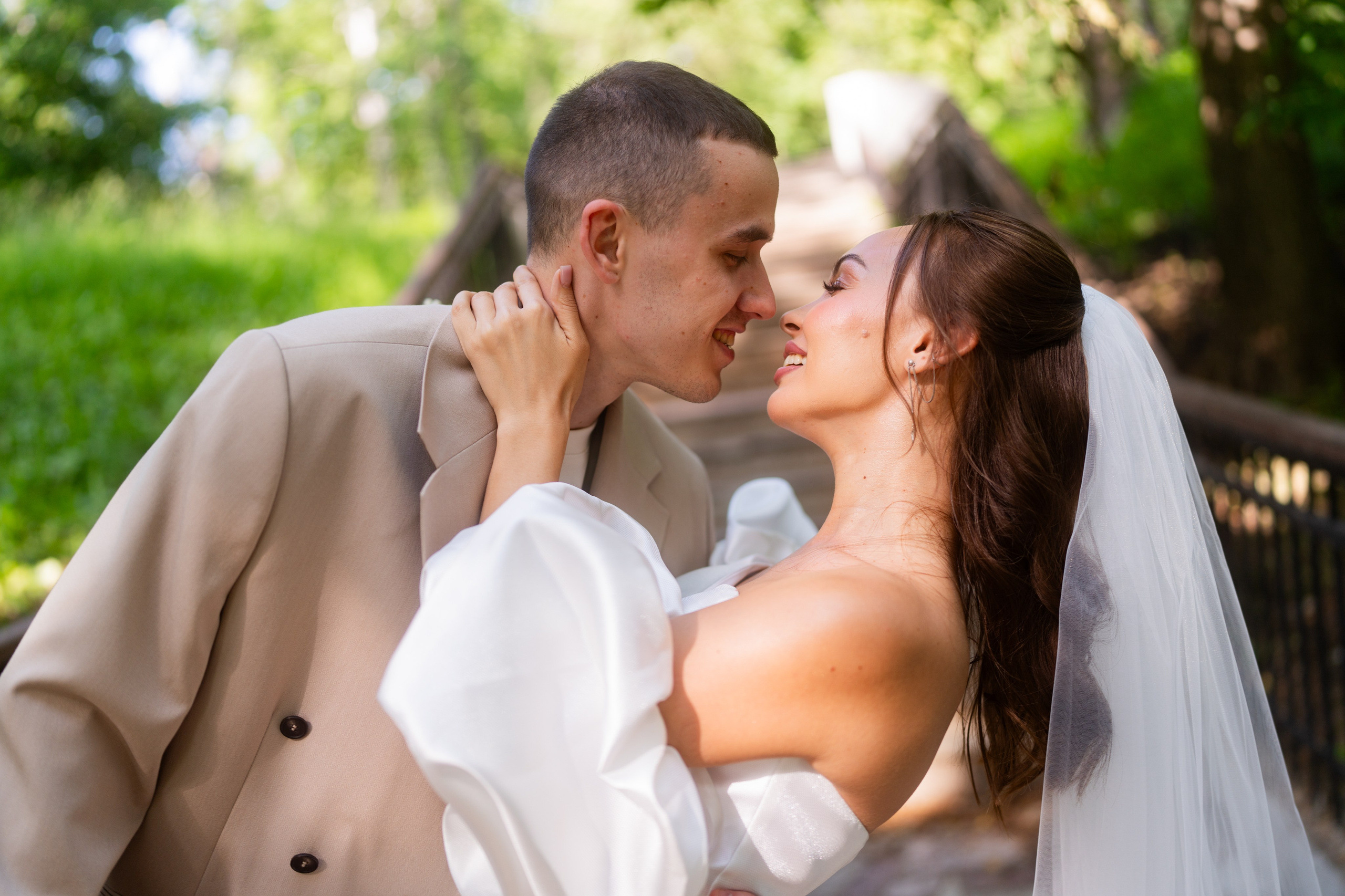 Предсвадебная прогулка Александр и Юлия. Свадебный и индивидуальный фотограф Аля Мамакова