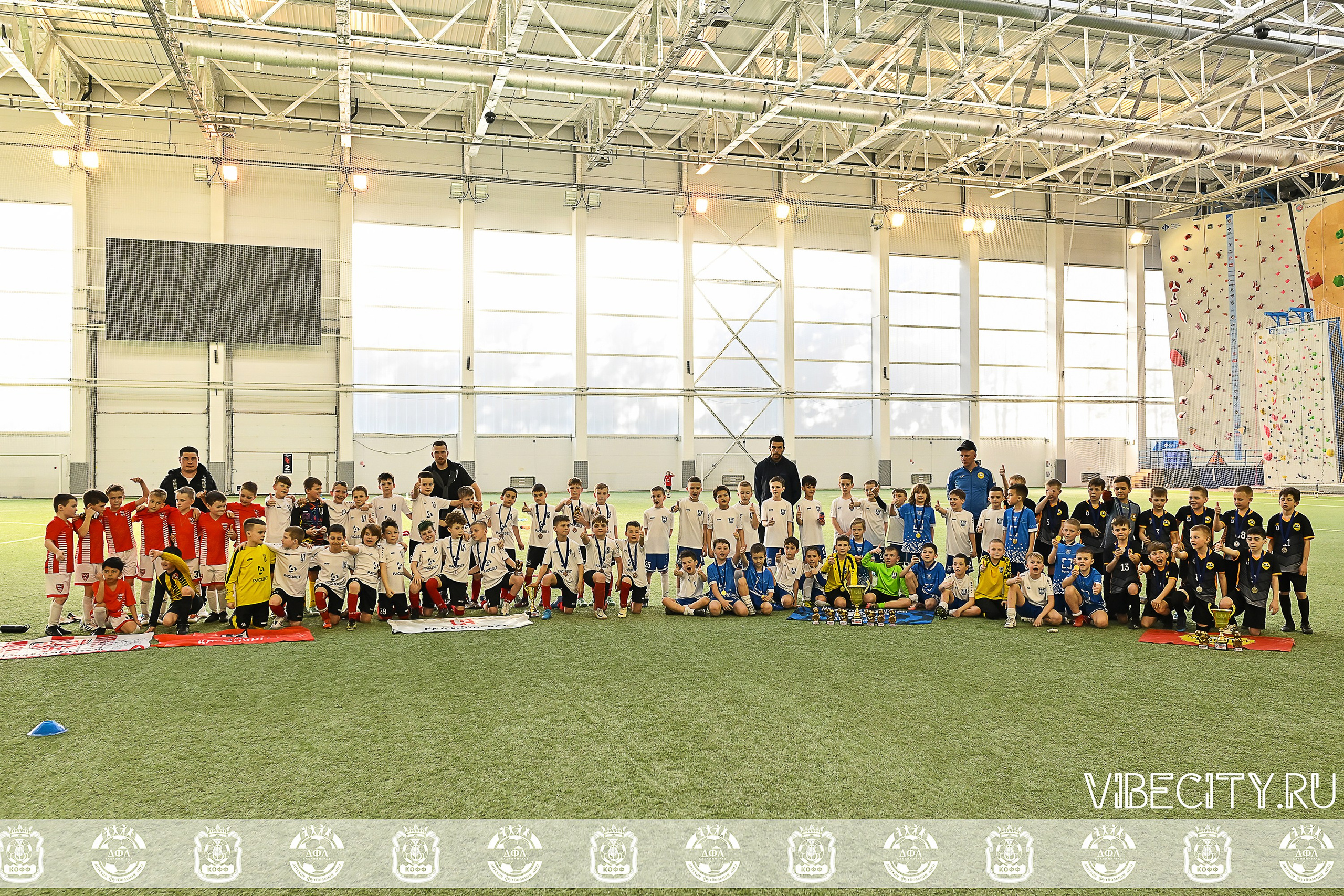 КУБОК БАЛТИЙСКОЙ ЛИГИ ПО МИНИ-ФУТБОЛУ U9 ЗЛ. VIBECITY.RU Вайб Сити Ру Фоторепортажи Фотоотчеты Калининград