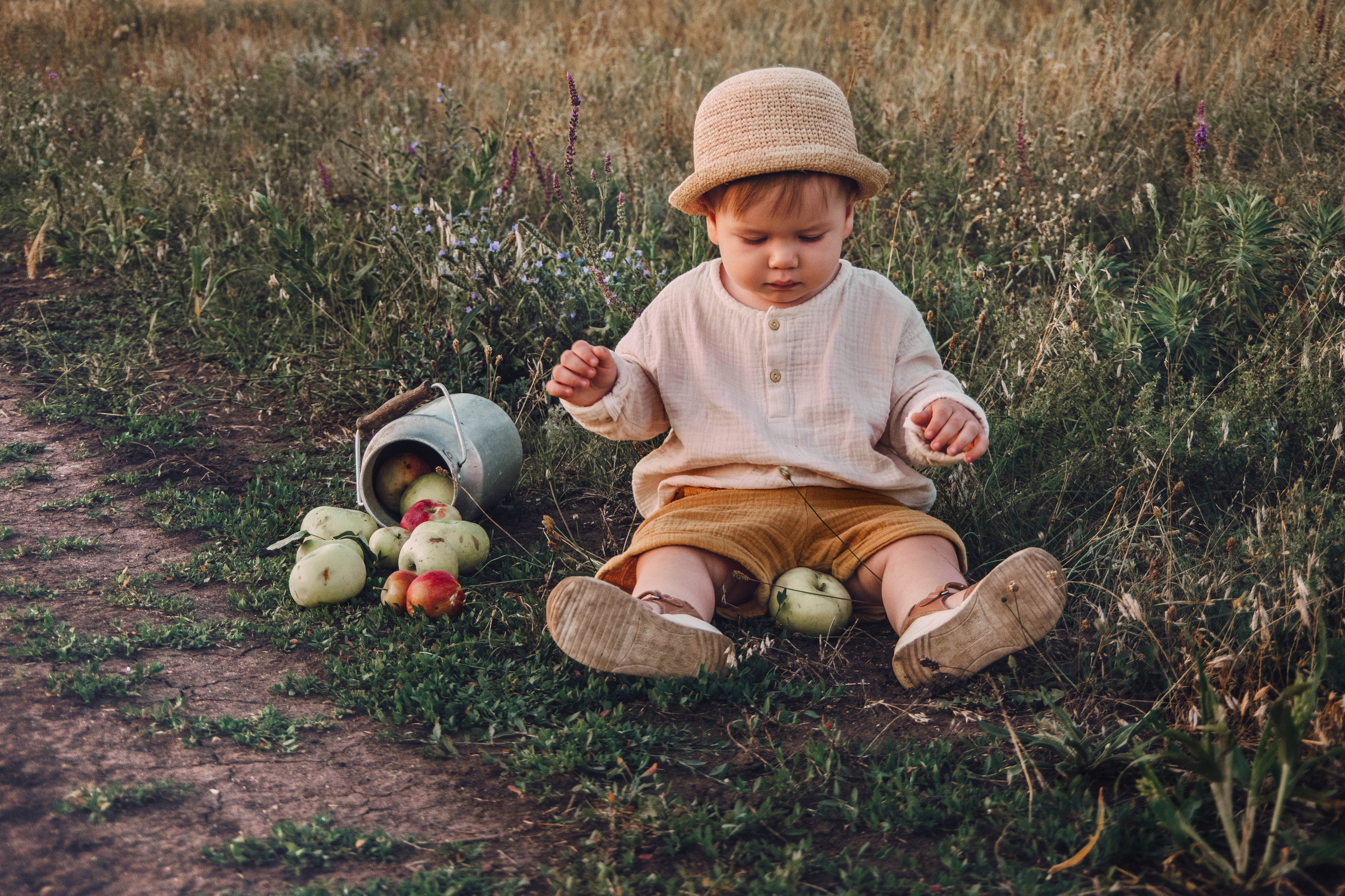 Дмитрий и Лорена. Фотосессия в поле. Семейный фотограф Пятигорск, Кисловодск, Эльбрус. Марина Вяликова