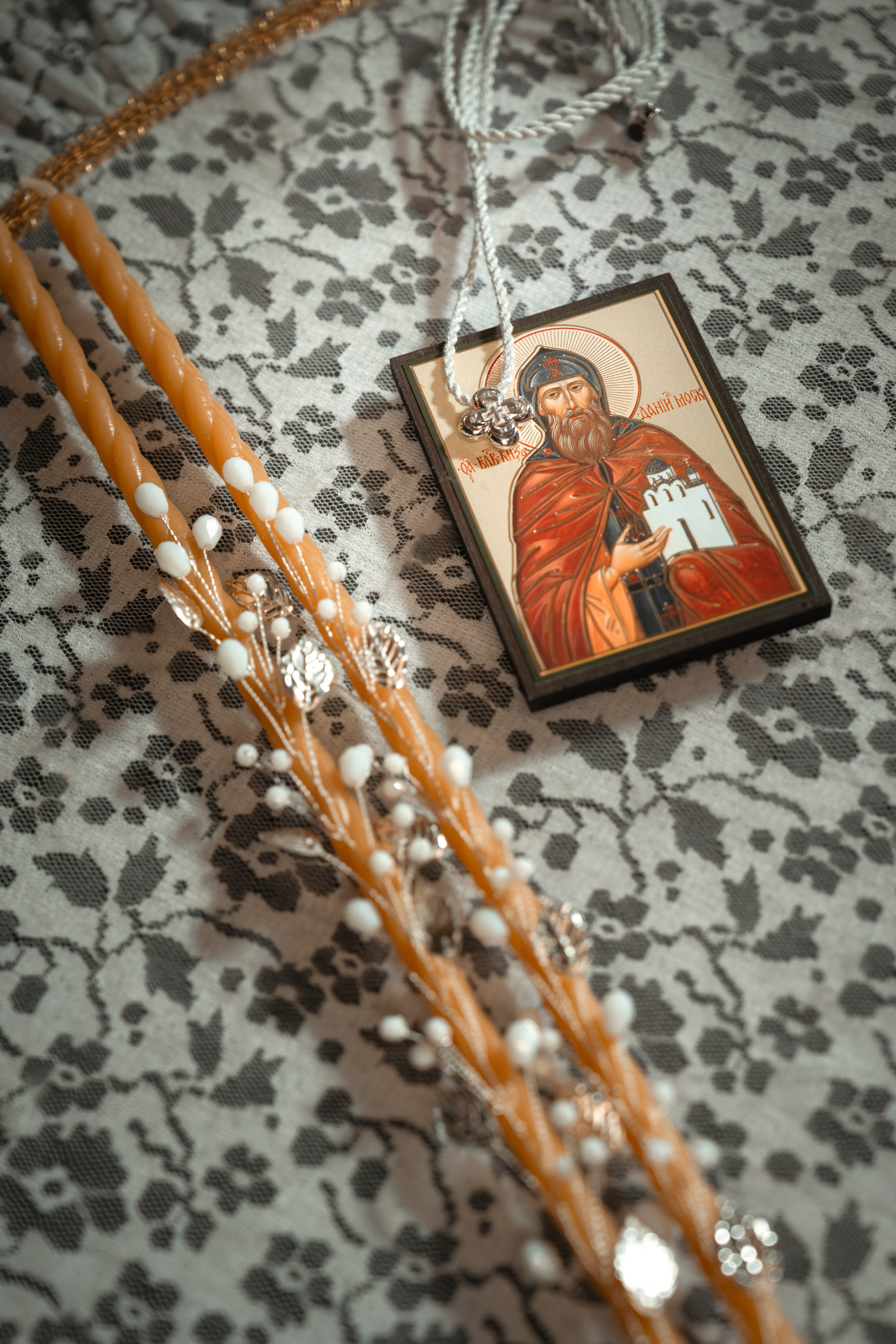 Крещение Даниила в Храме Воскресения Словущего в Даниловской Слободе. Фото- и видеосъёмка крещения и венчания. Фотограф на крещение Москва