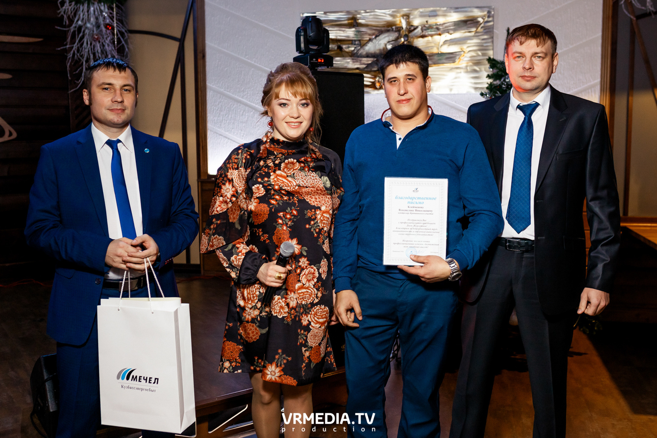 ФОТОГРАФ И ВИДЕООПЕРАТОР НА НОВОГОДНИЙ КОРПОРАТИВ 2021