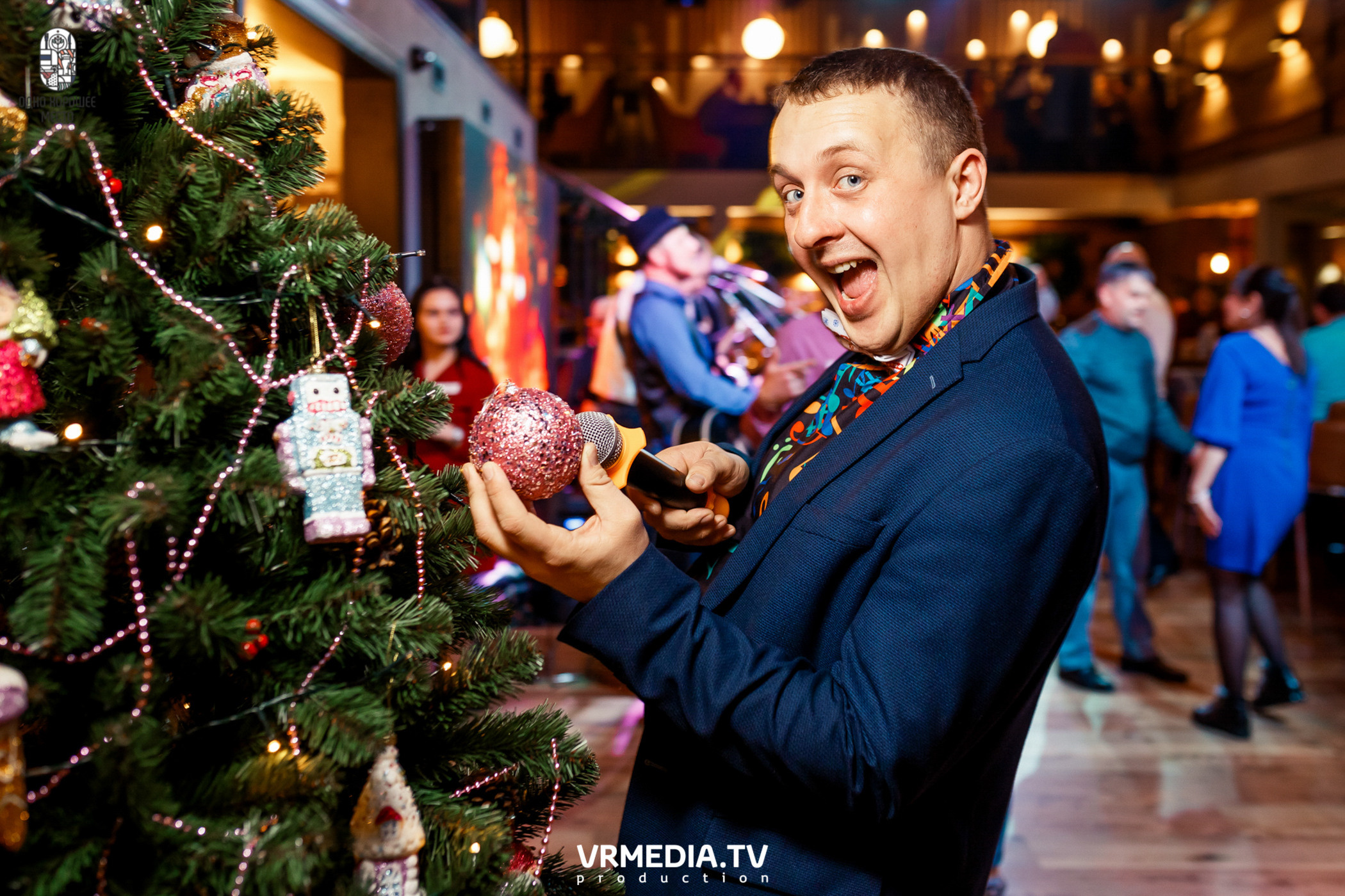 ФОТОГРАФ И ВИДЕООПЕРАТОР НА НОВОГОДНИЙ КОРПОРАТИВ 2021