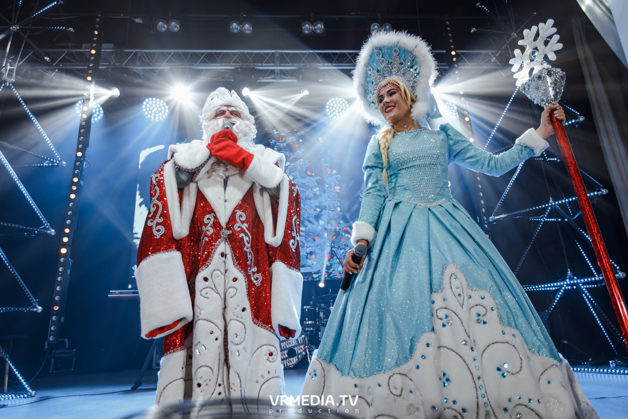 ФОТОГРАФ И ВИДЕООПЕРАТОР НА НОВОГОДНИЙ КОРПОРАТИВ 2021