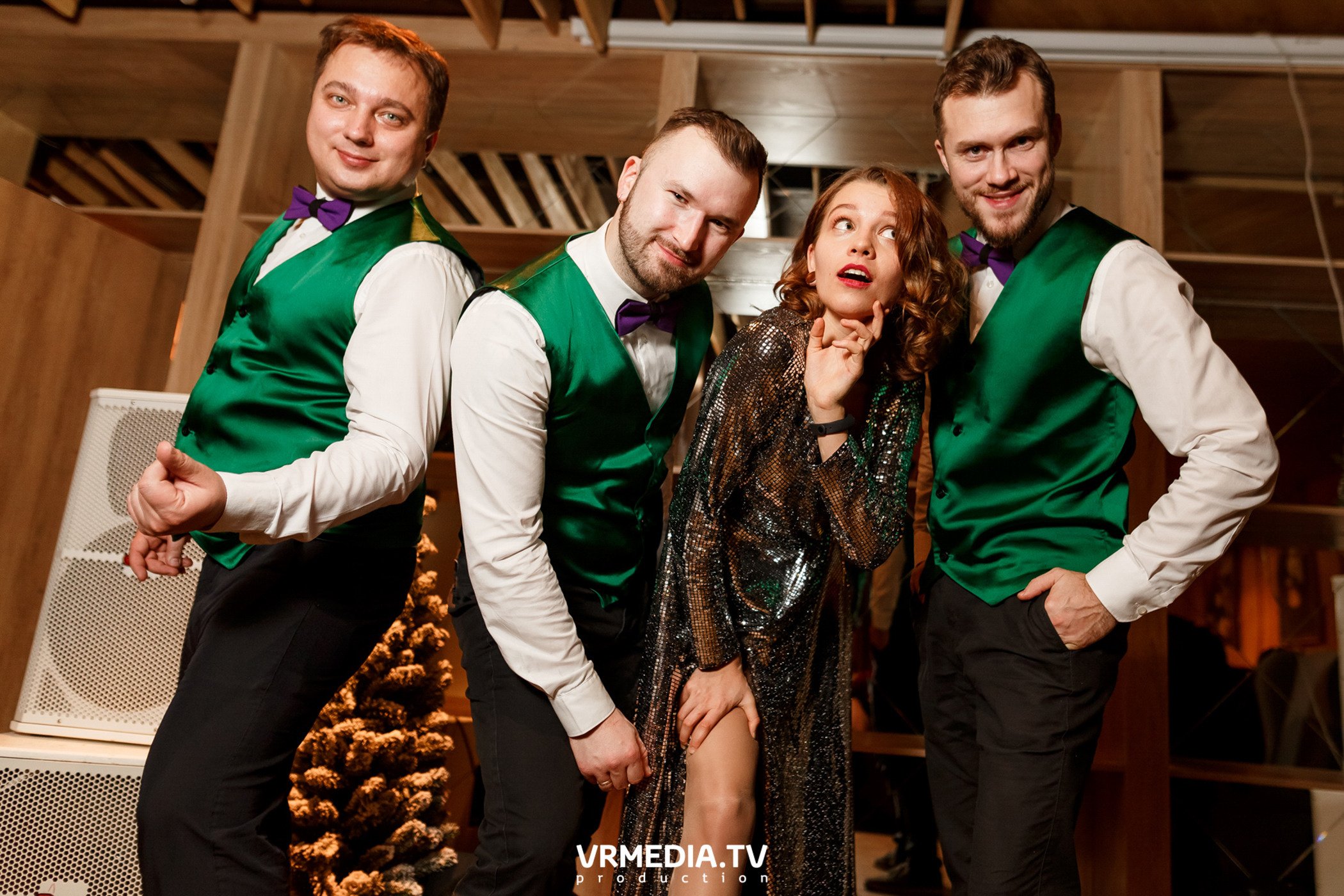 ФОТОГРАФ И ВИДЕООПЕРАТОР НА НОВОГОДНИЙ КОРПОРАТИВ 2021