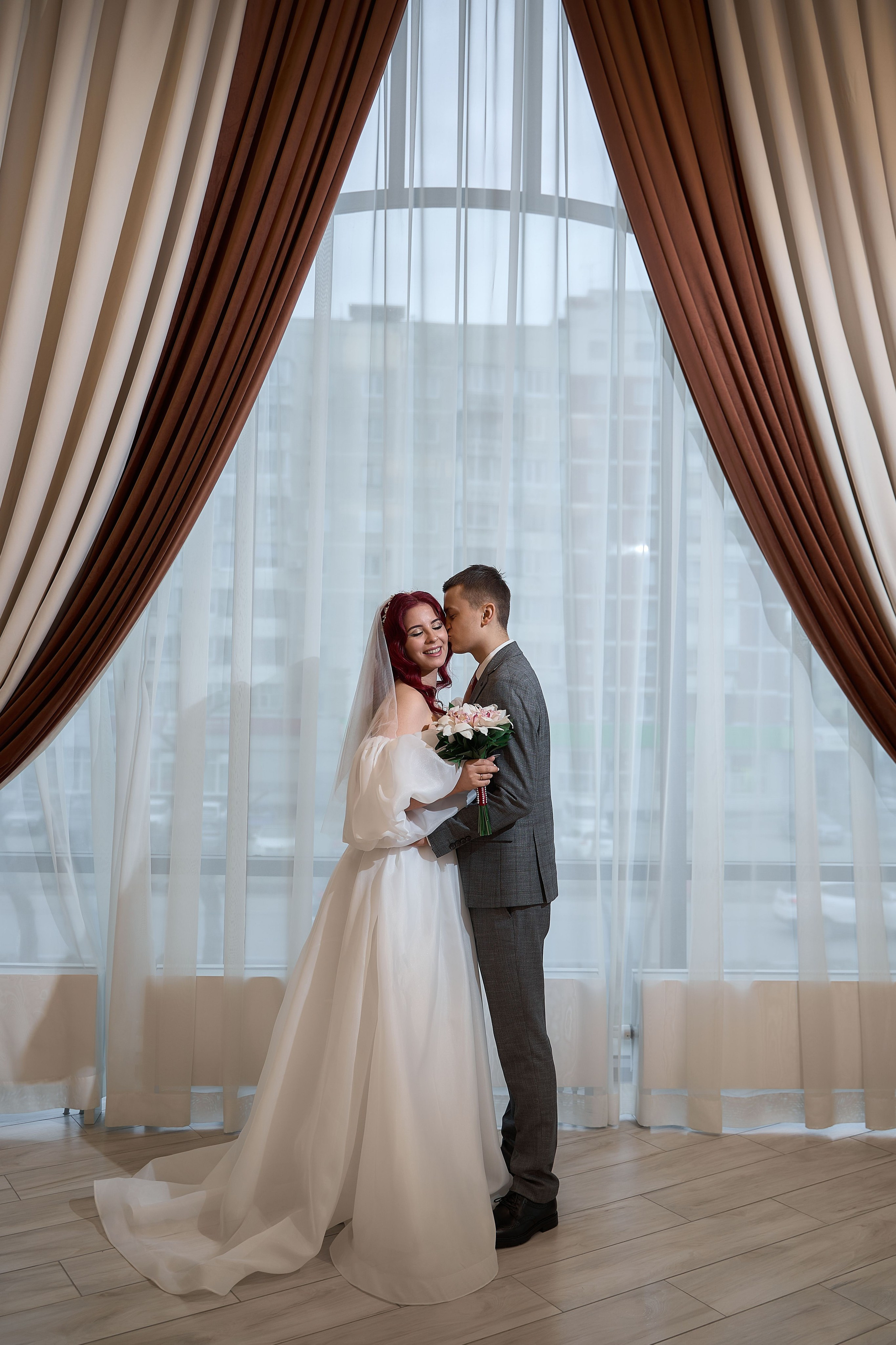 Фотосессия в Верхнепышминском ЗАГСе. Фотограф и видеограф в Екатеринбурге