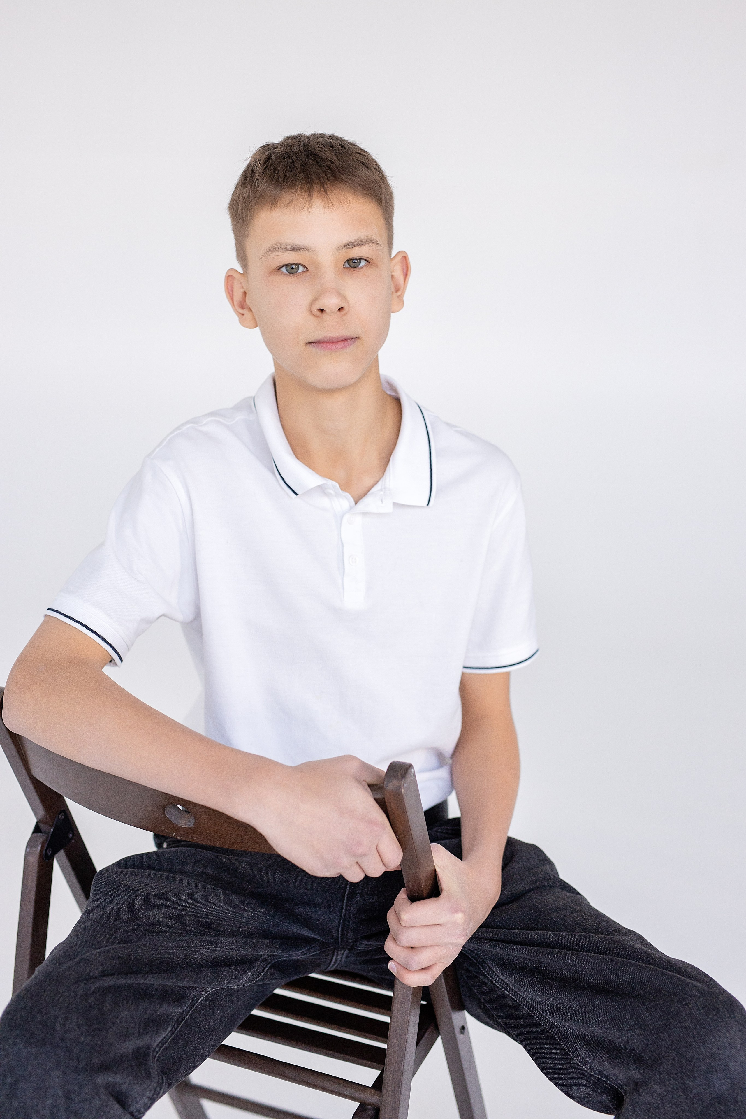 67 школа, 9б класс. Стильный выпускной альбом Владивосток фотограф Вероника Мигачева