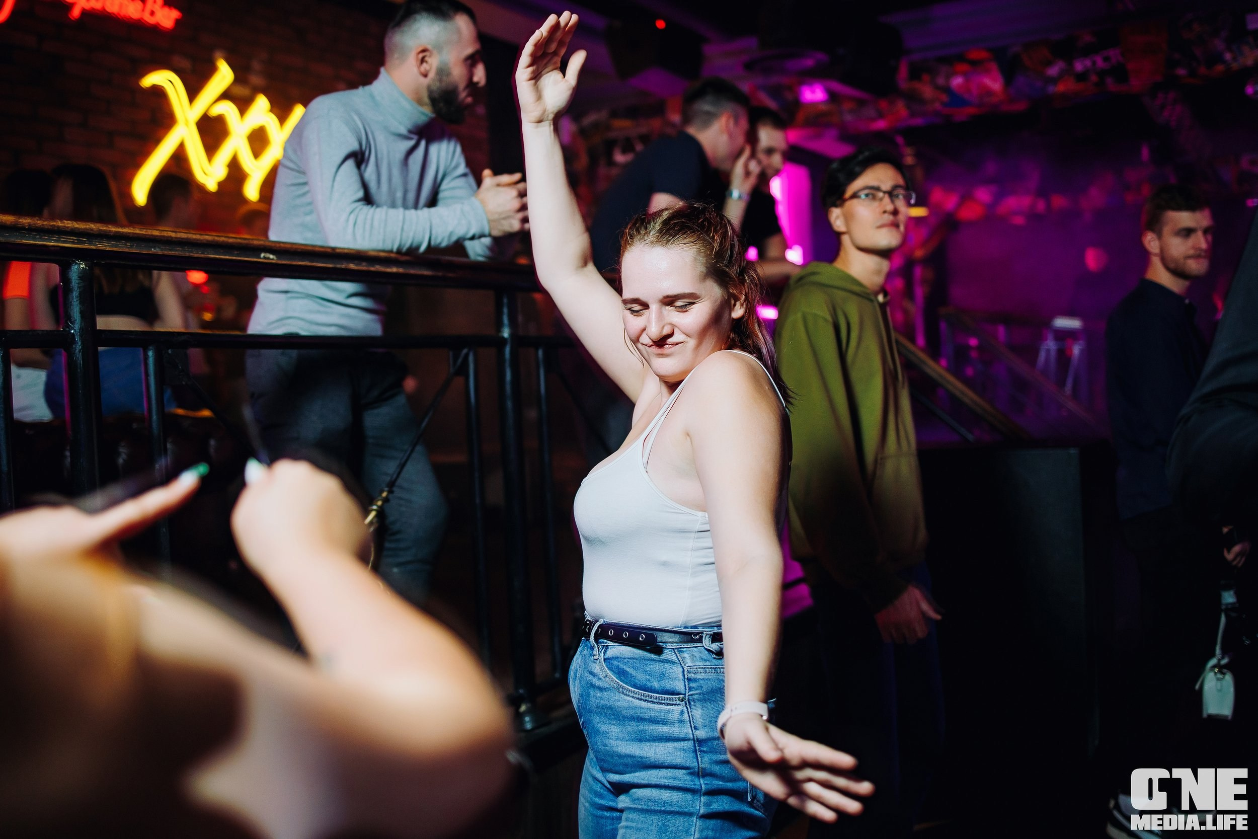 Фоторепортаж из бара XxxX. One Media Life: фоторепортажи, фотоотчеты с мероприятий и заведений