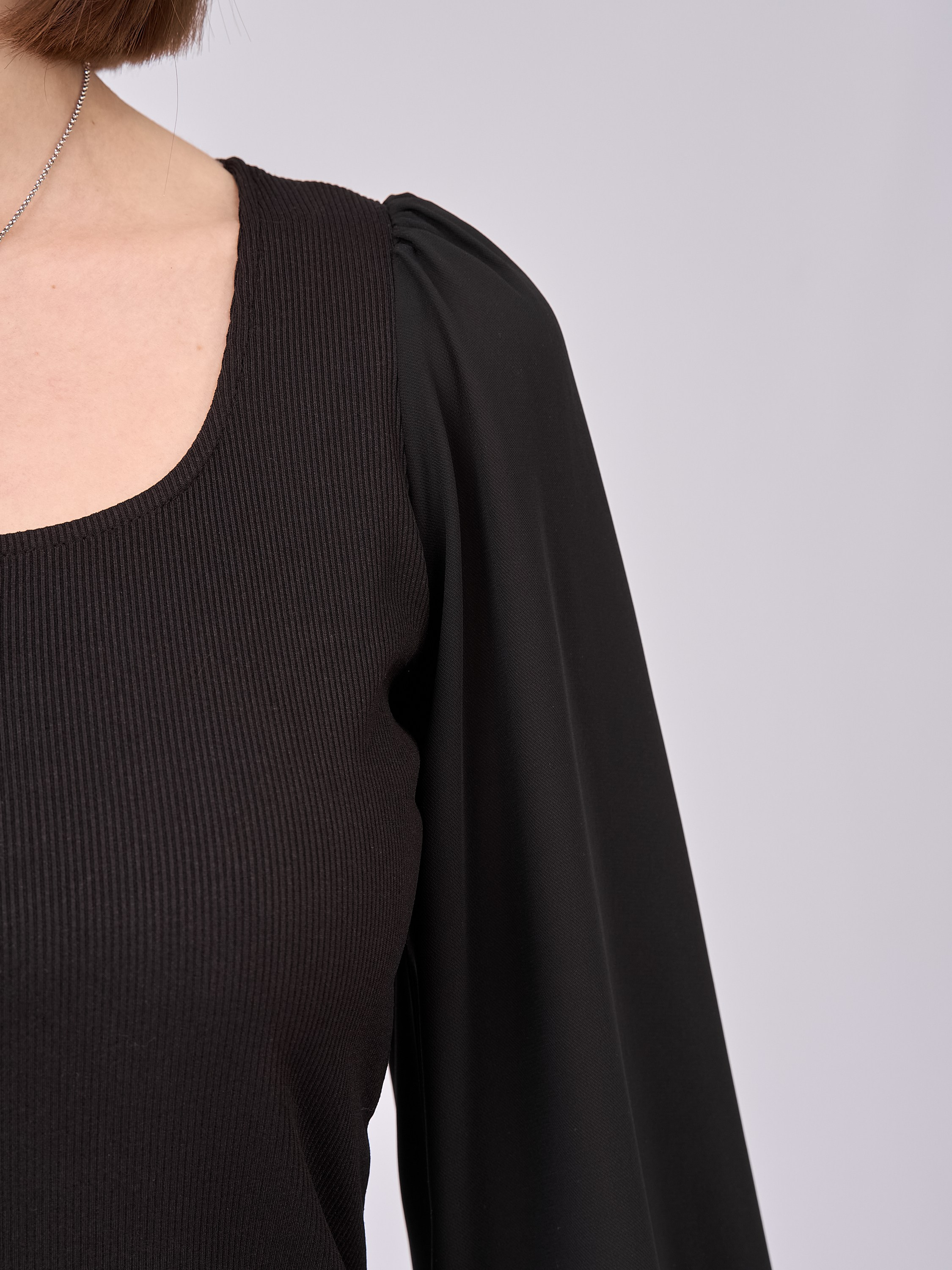 Фотосъёмка блузок на модели для Wildberries