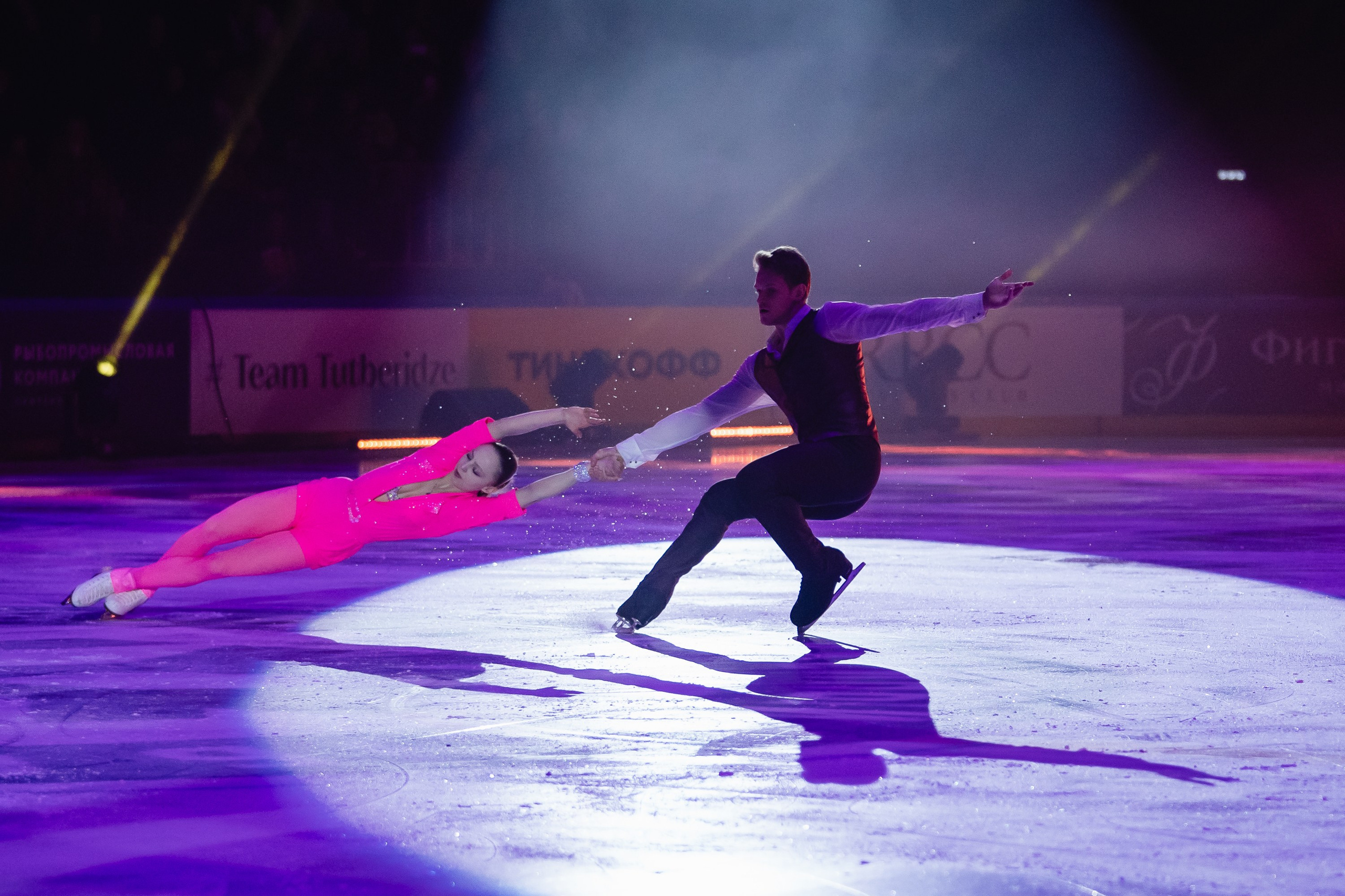 Шоу «Чемпионы на льду» в Новосибирске. Воробьева Ксения — Спортивный и танцевальный фотограф Новосибирск
