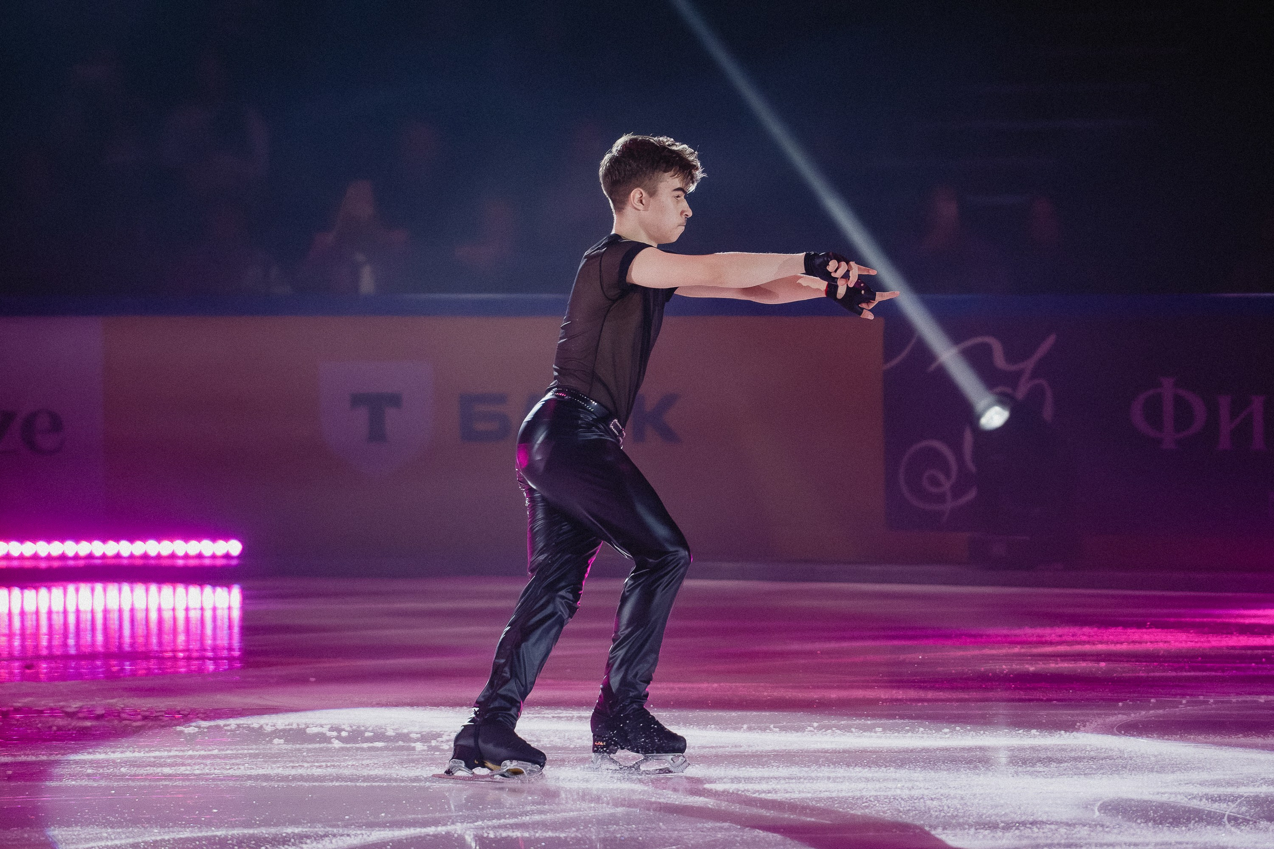 Шоу Этери Тутберидзе в Новосибирске. Воробьева Ксения — Спортивный и танцевальный фотограф Новосибирск