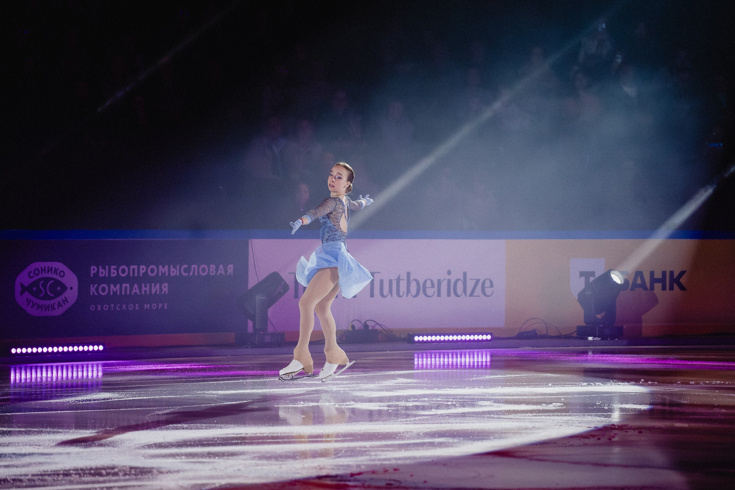 Шоу Этери Тутберидзе в Новосибирске. Воробьева Ксения — Спортивный и танцевальный фотограф Новосибирск