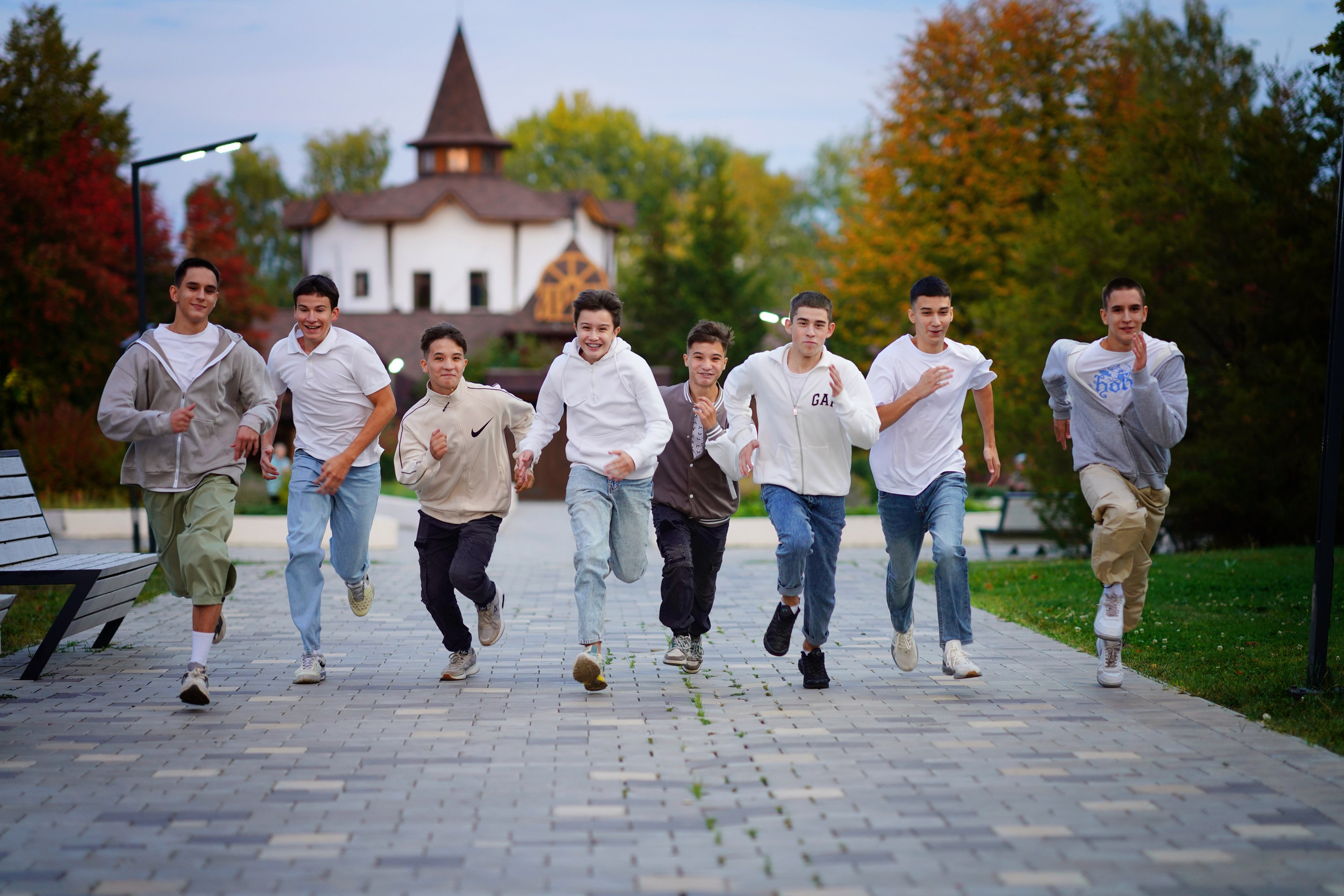 Осень 9,11 класс. Фотограф Герман