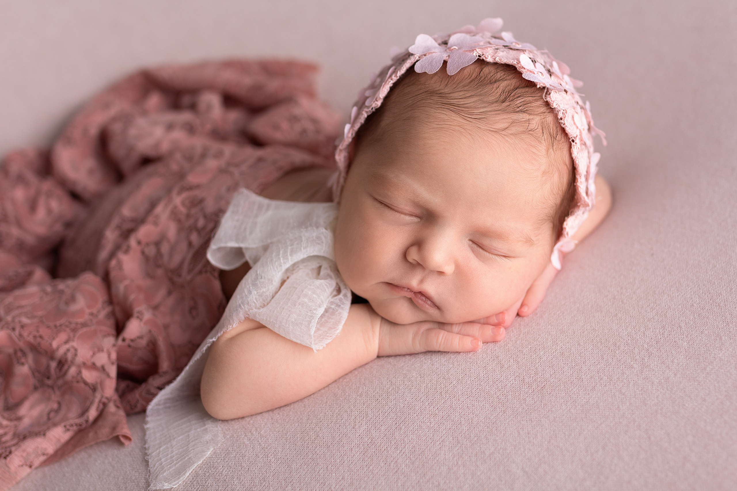 Фотограф новорожденных в Барнауле Русакова Анастасия