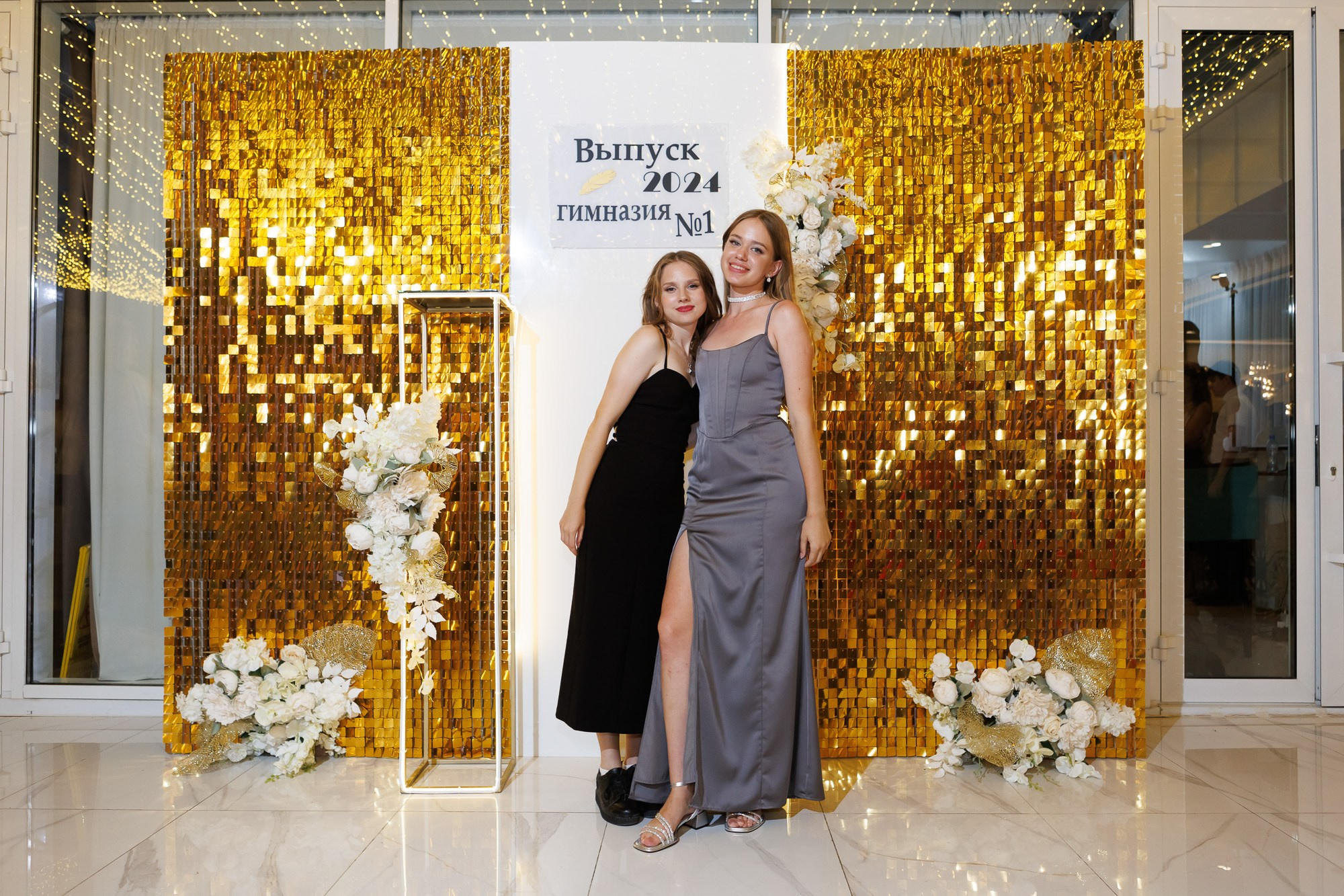 Выпускной вечер в Севастопольской гимназии № 1 имени А. С. Пушкина. Свадебный фотограф, фотосъемка в Крыму, Севастополе, Симферополе, Ялте