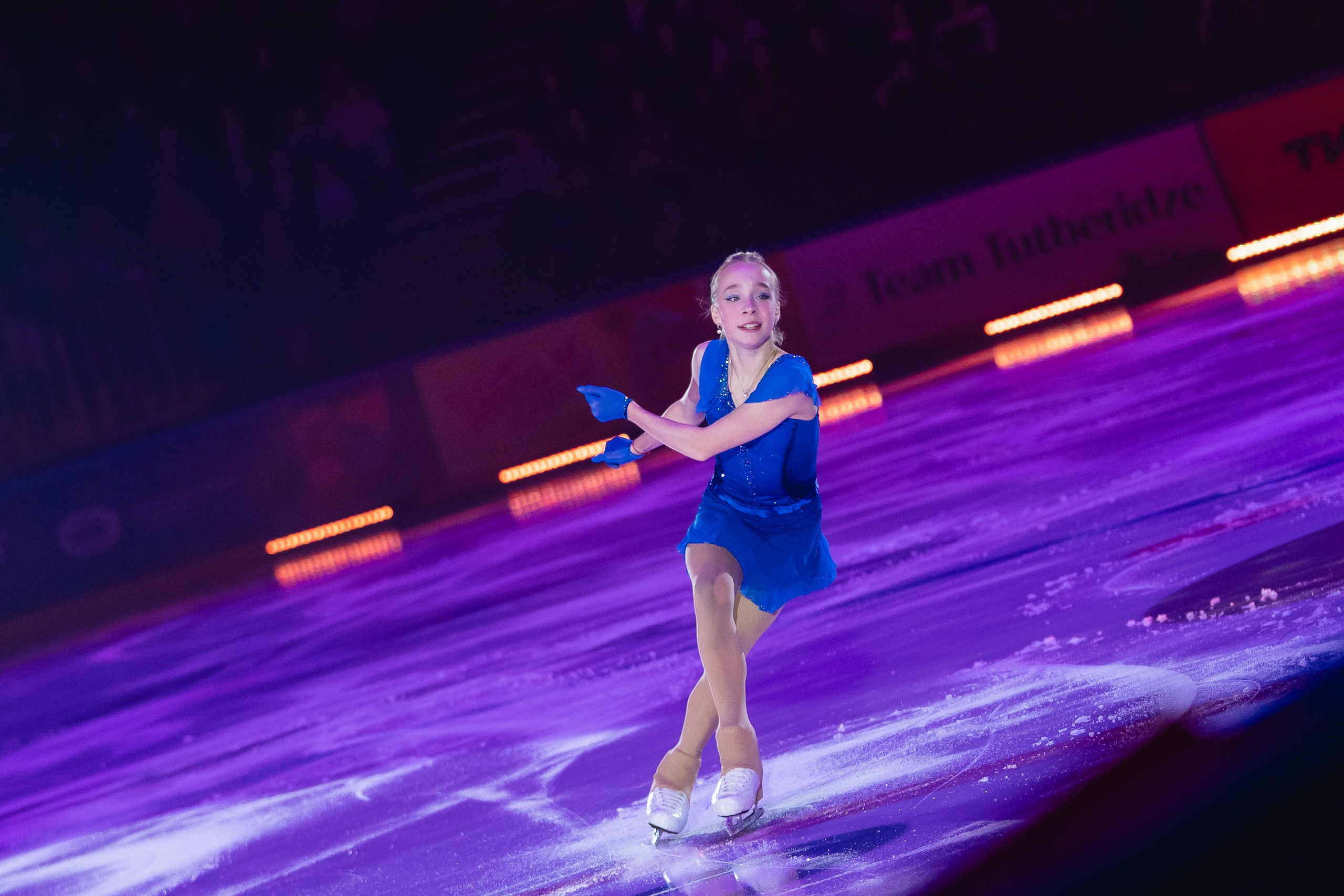 Шоу «Чемпионы на льду» в Новосибирске. Воробьева Ксения — Спортивный и танцевальный фотограф Новосибирск