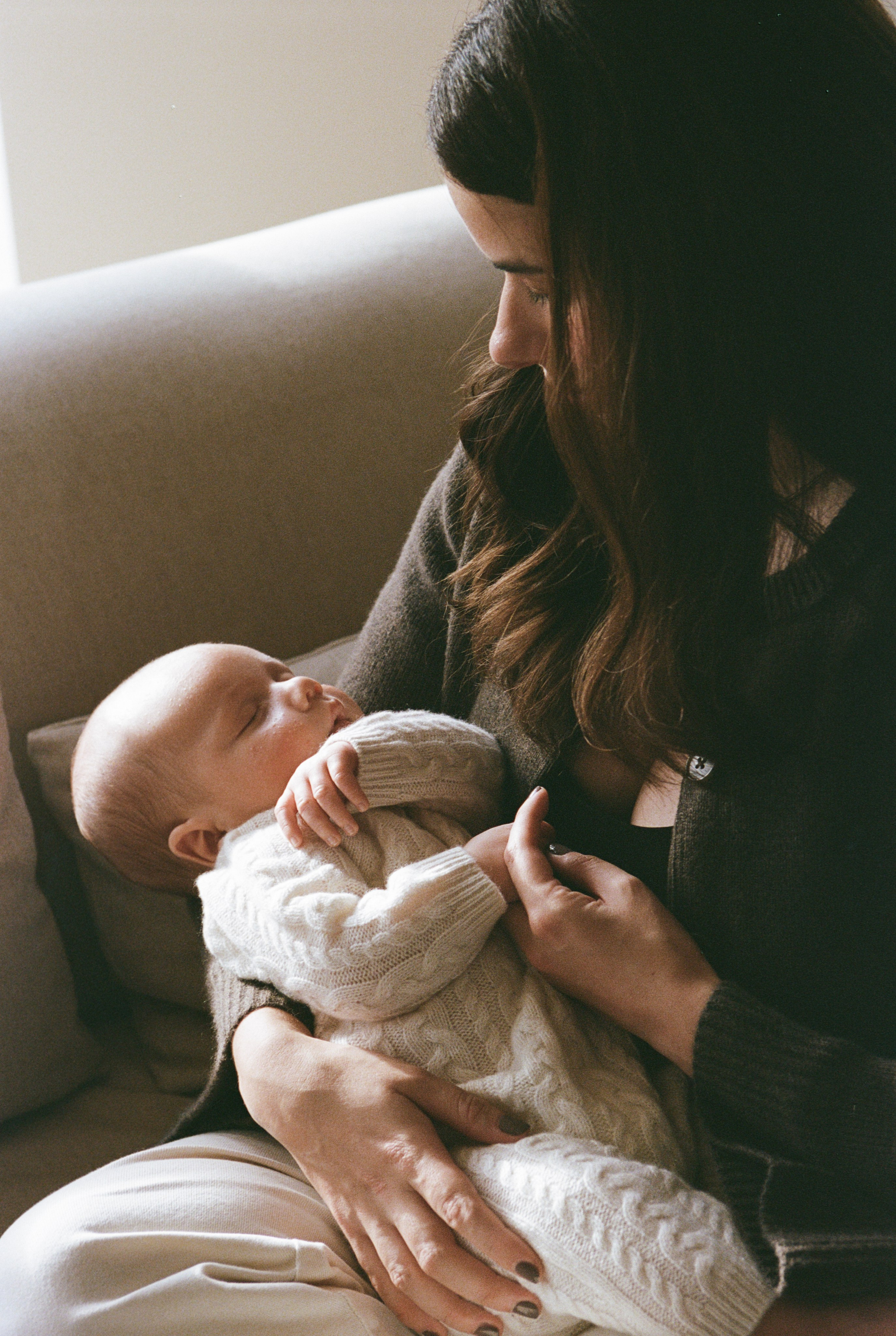 Newborn. Film photographer in Los Angeles Anastasiya Pankova