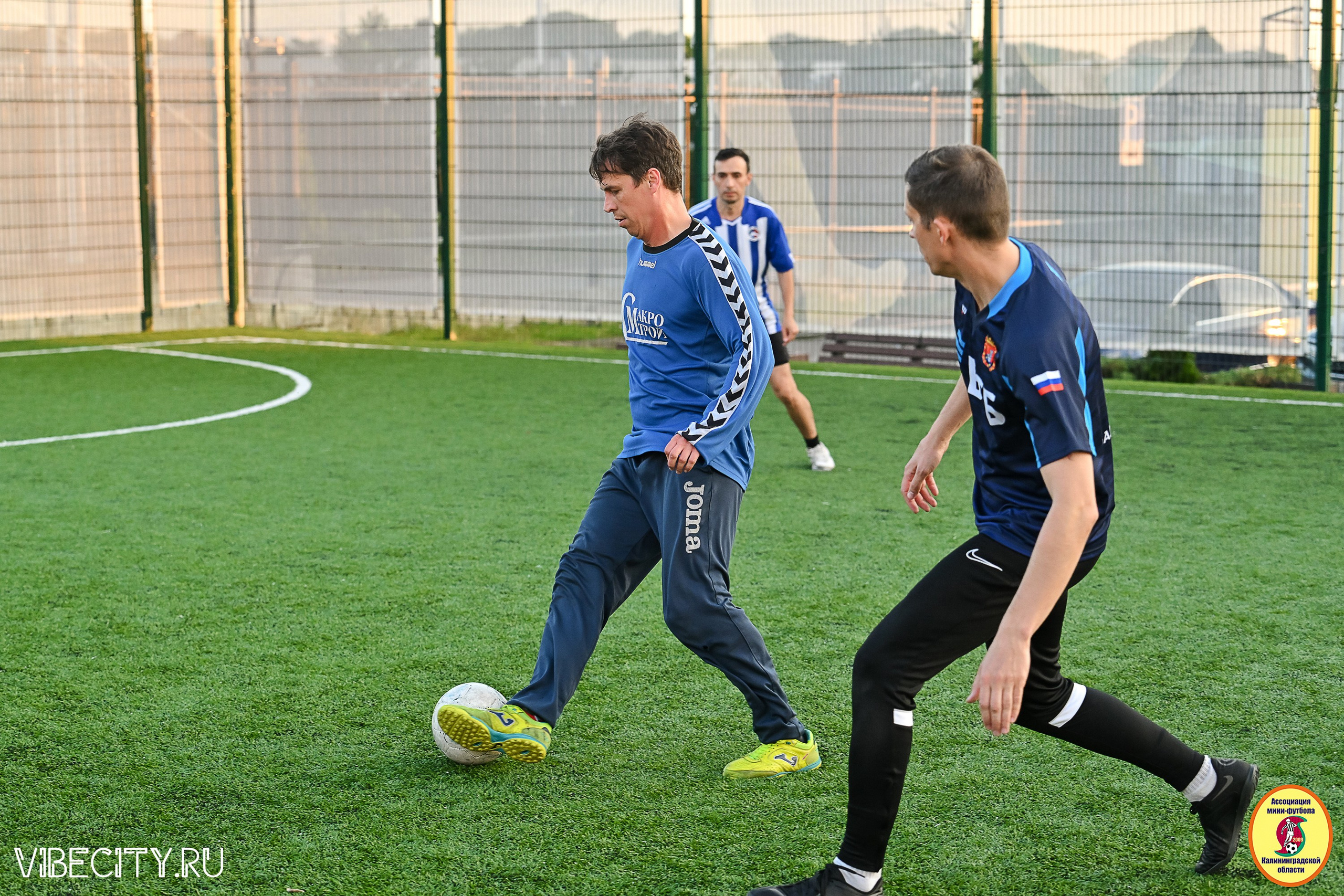 ИГРЫ МИНИ-ФУТБОЛЬНОЙ И КОРПОРАТИВНОЙ ЛИГИ. VIBECITY.RU Вайб Сити Ру Фоторепортажи Фотоотчеты Калининград