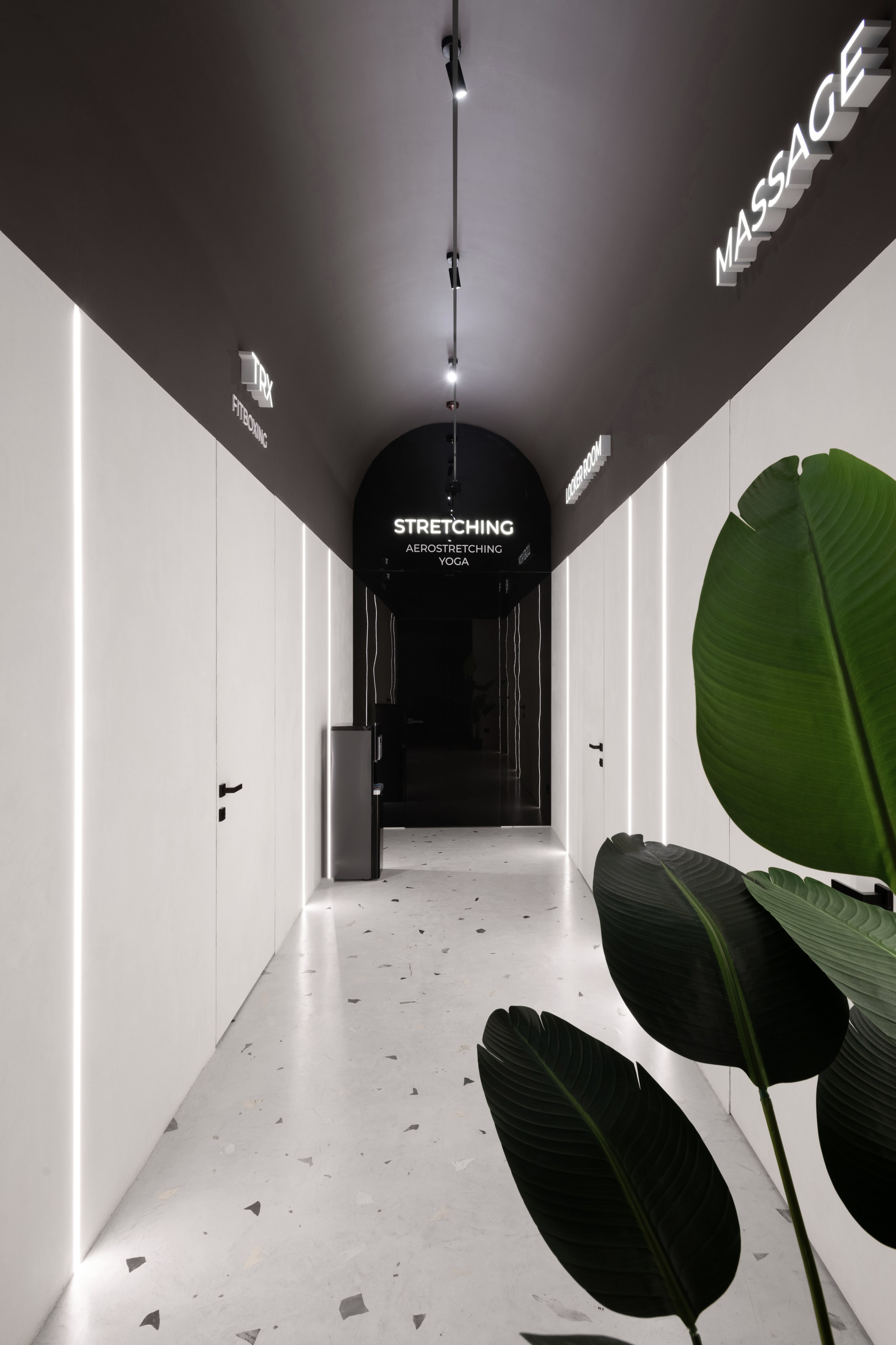 САЛОНЫ КРАСОТЫ 5+ ШТ. Роман Свободный — интерьерная и архитектурная съёмка, Москва и МО