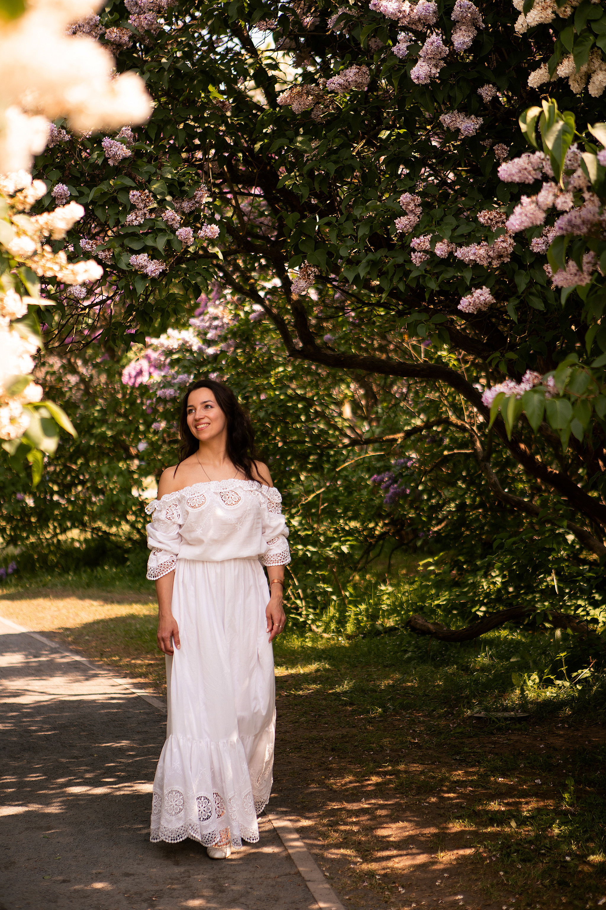Катерина в Сиреневом саду. Фотограф в Москве Серегина Екатерина