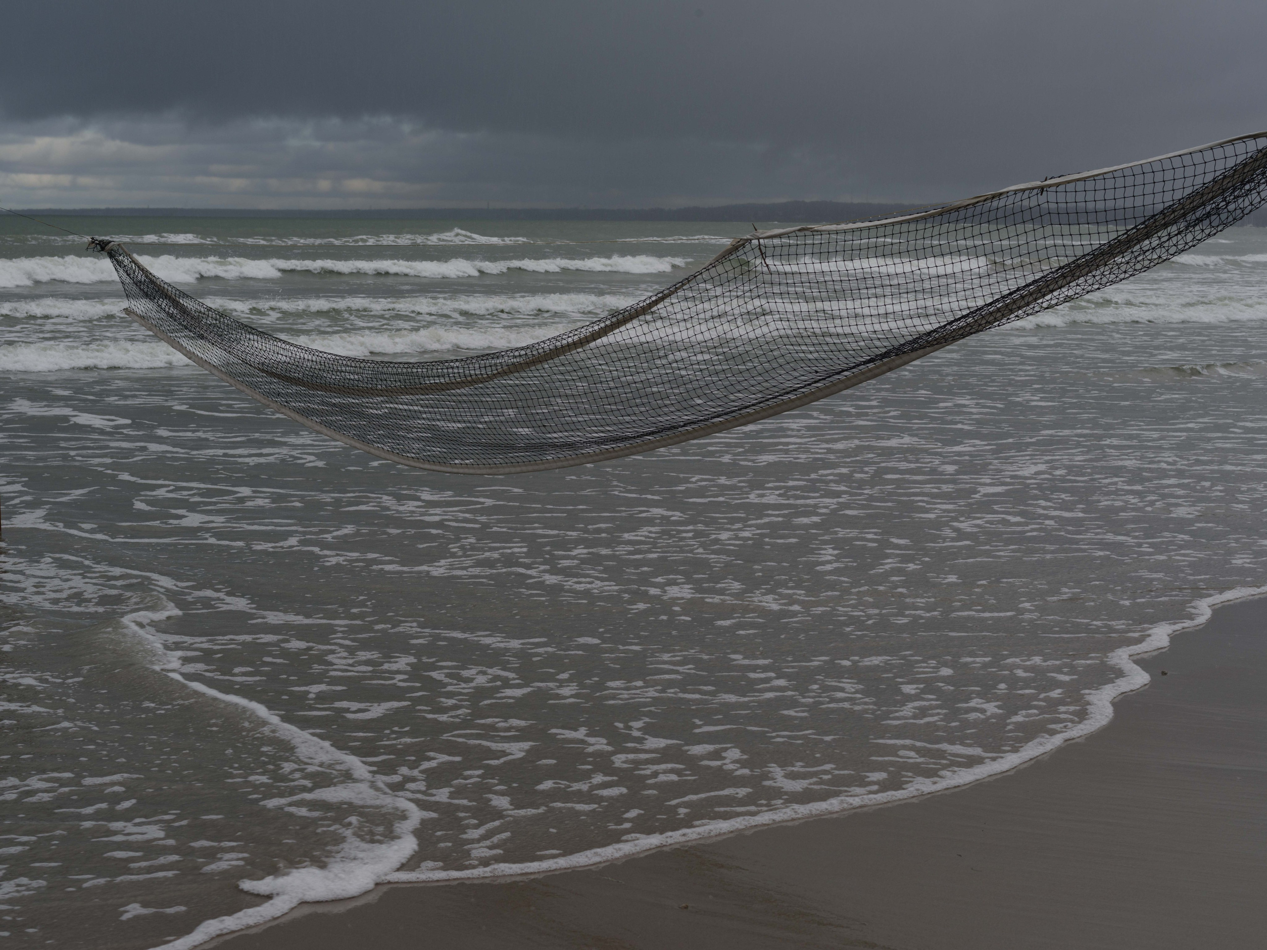 Dancing with absurdity. Photographer, Documentary and Art