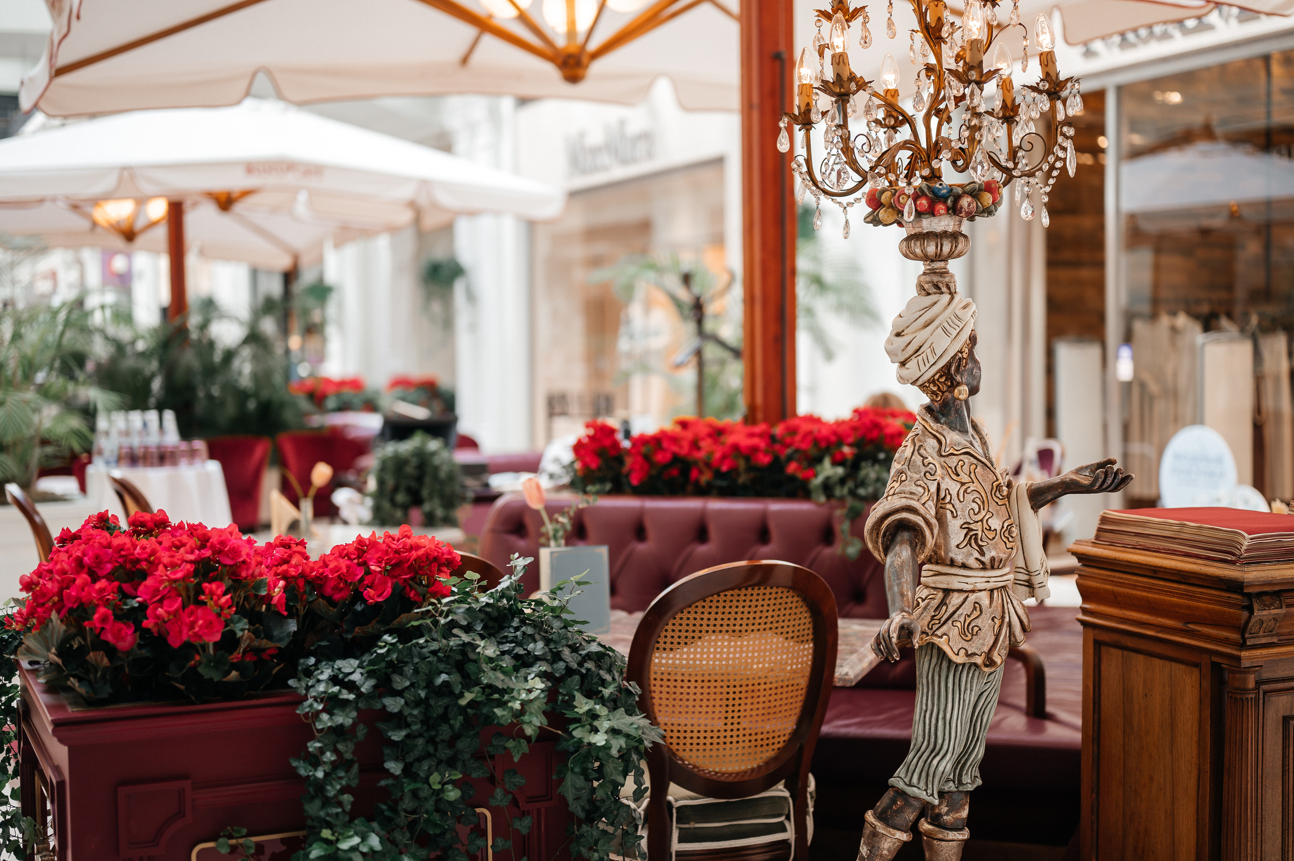 Лучшие места для свадебной съемки и прогулки в Москве. Часть 2. Свадебный видеограф в Москве Никонова Анна