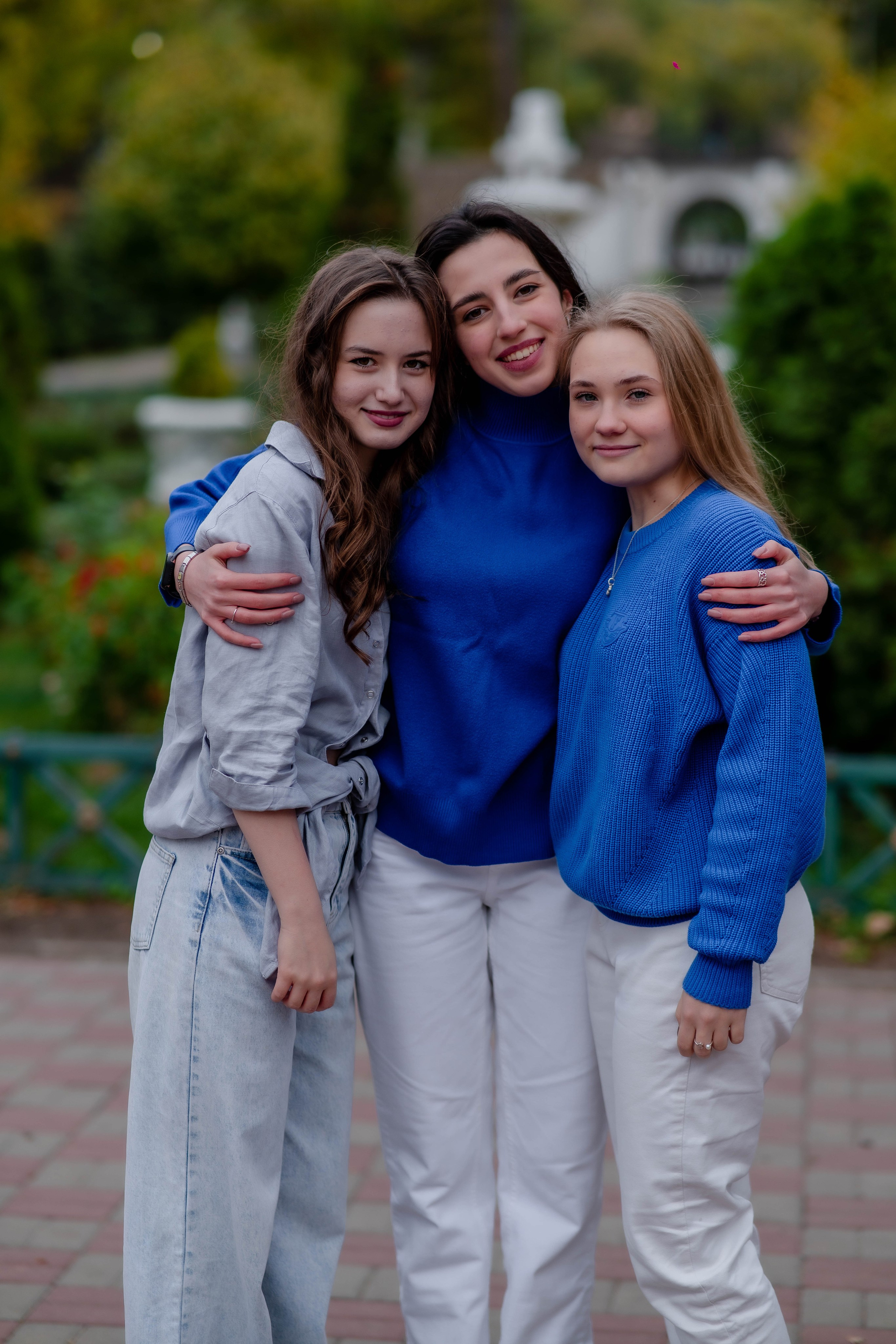 Выпускные (школьные) альбомы (книги) в Ростове-на-Дону. Современные Выпускные Альбомы в Ростове-на-Дону