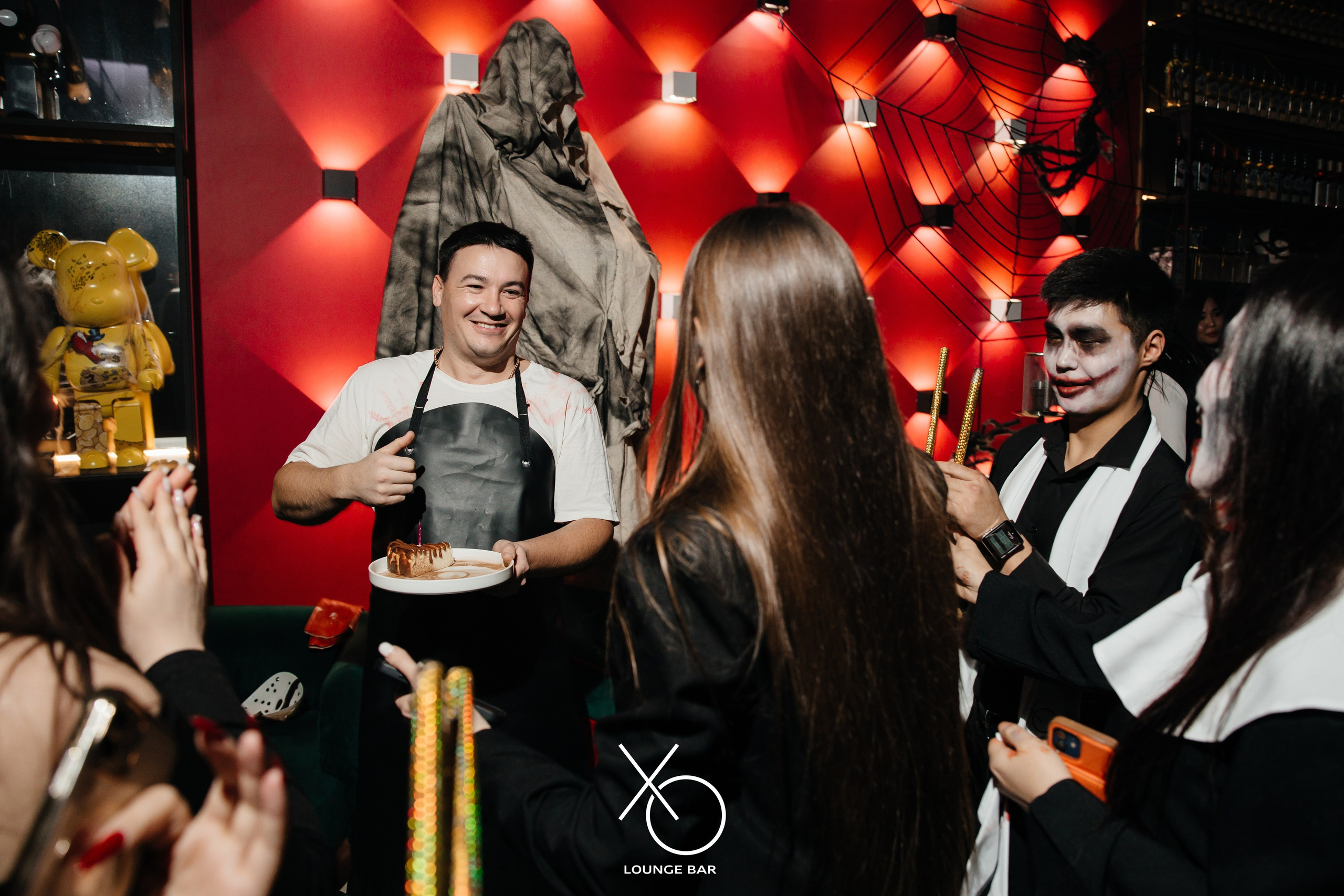 Halloween. Lounge Bar X.O