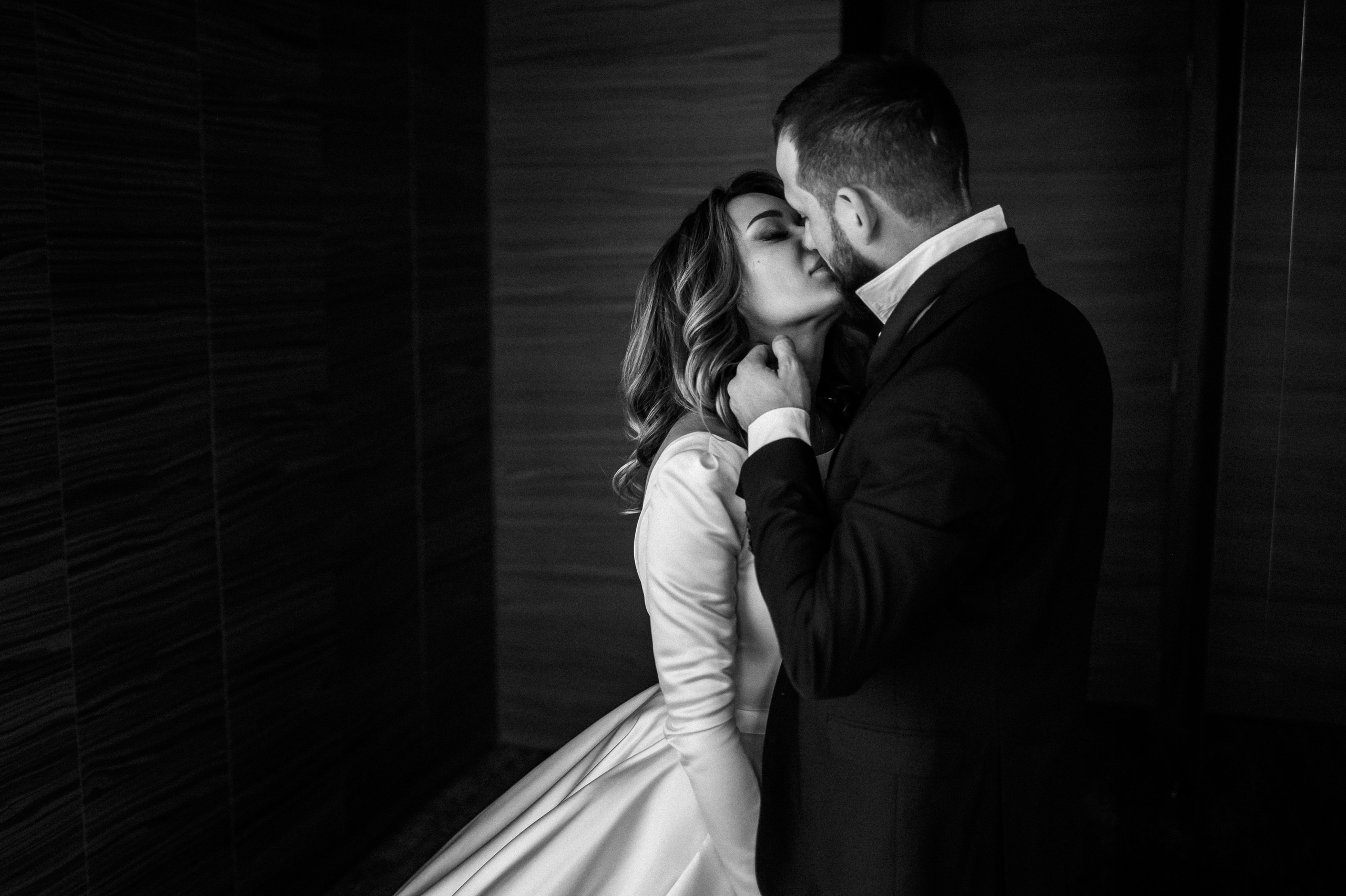 Свадебные сборы в Radisson Blu Olimpiyskiy. Свадебный фотограф Москва — Сергей и Татьяна