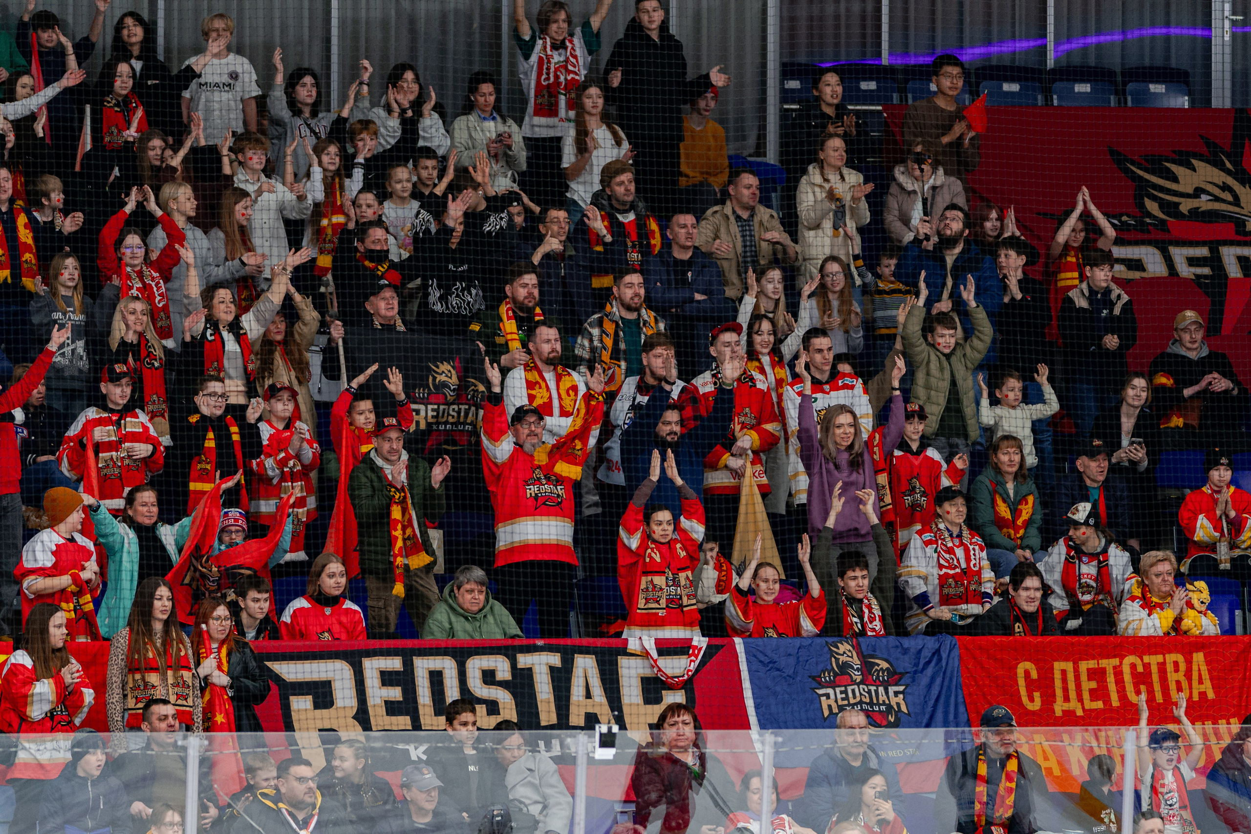 КХЛ КУНЬЛУНЬ РС — АВАНГАРД 22 МАРТА 2025. Репортажный фотограф в Москве Измалков Артем