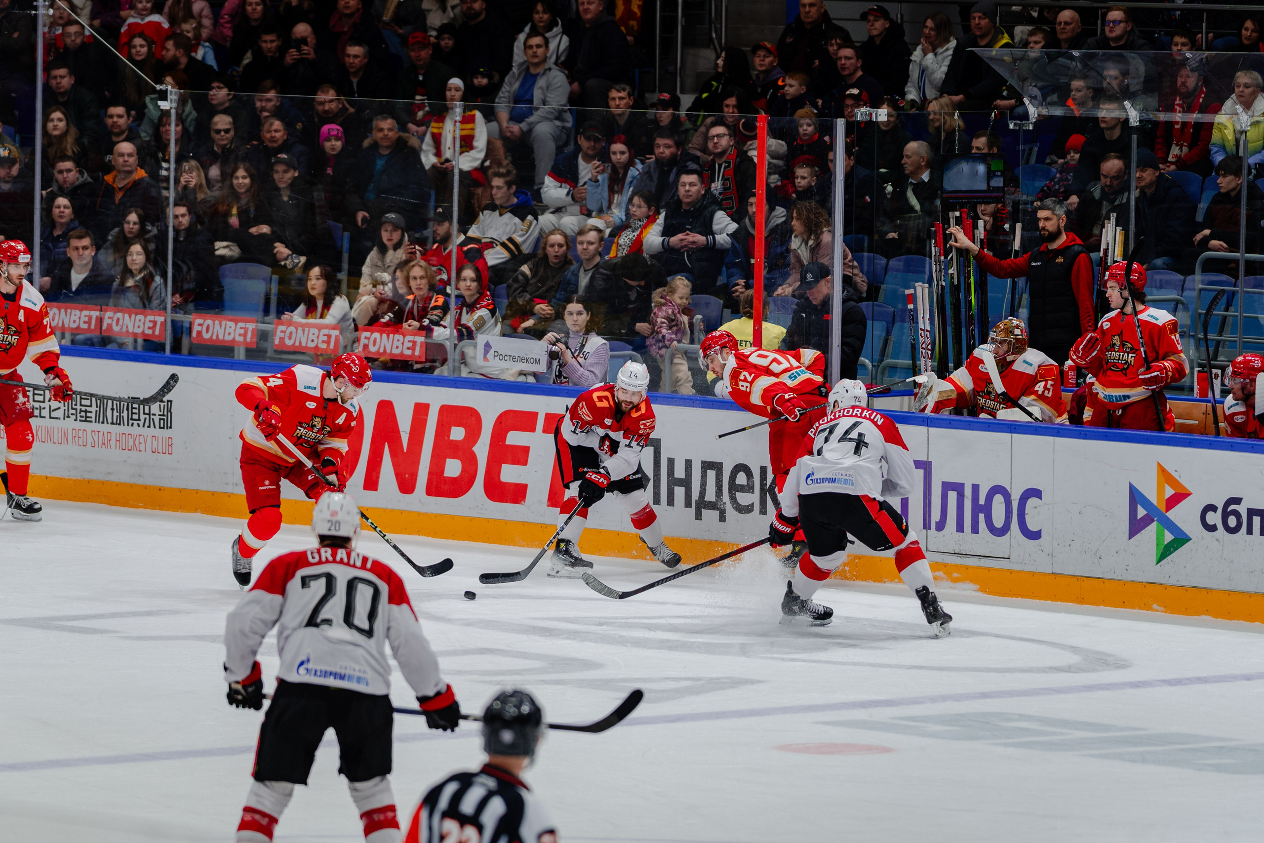 КХЛ КУНЬЛУНЬ РС — АВАНГАРД 22 МАРТА 2025. Репортажный фотограф в Москве Измалков Артем