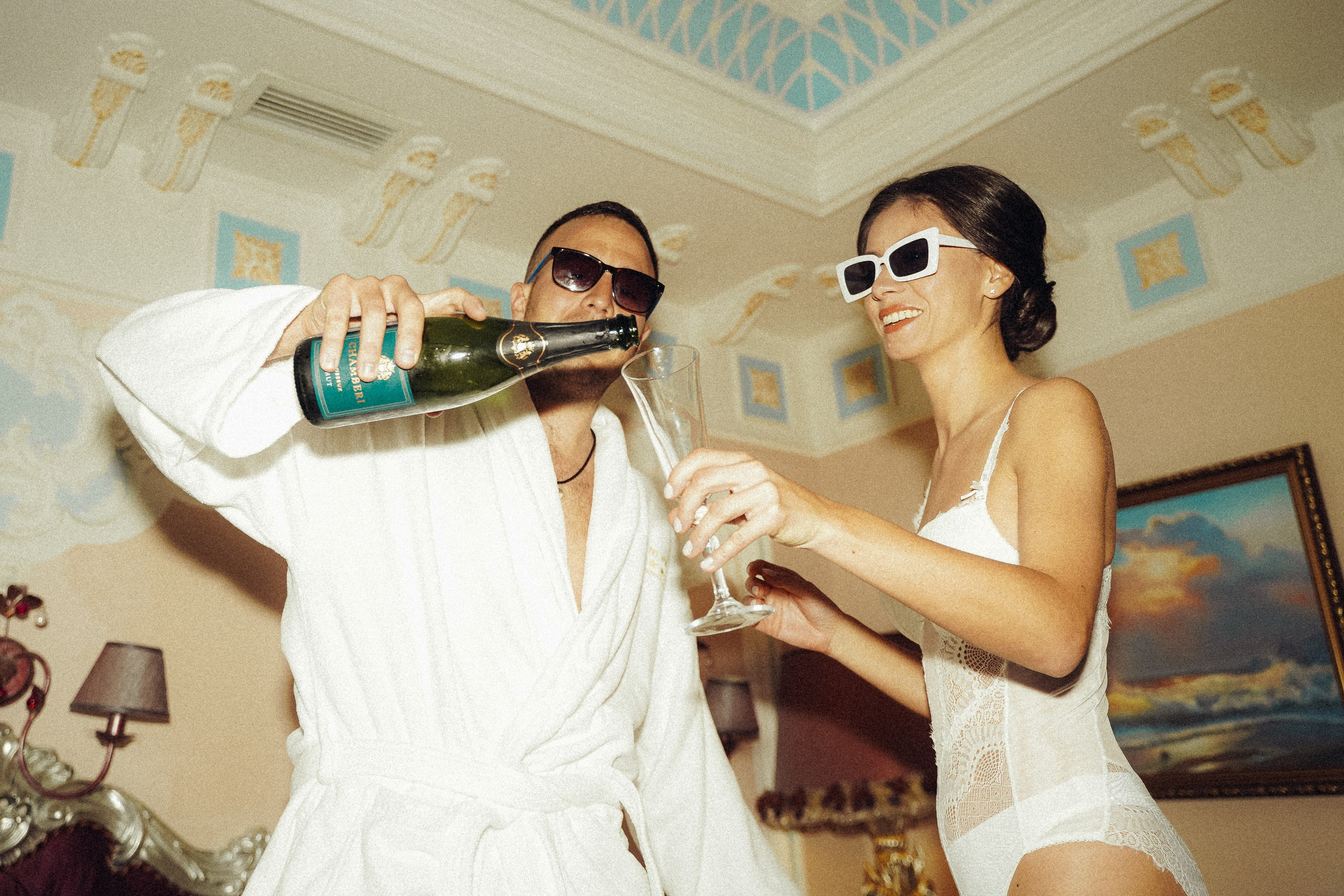 Свадебная съёмка в отеле. Professional photoartist in St. Petersburg (wedding, reportage, portrait, model book, love story) Alexander Shvedov