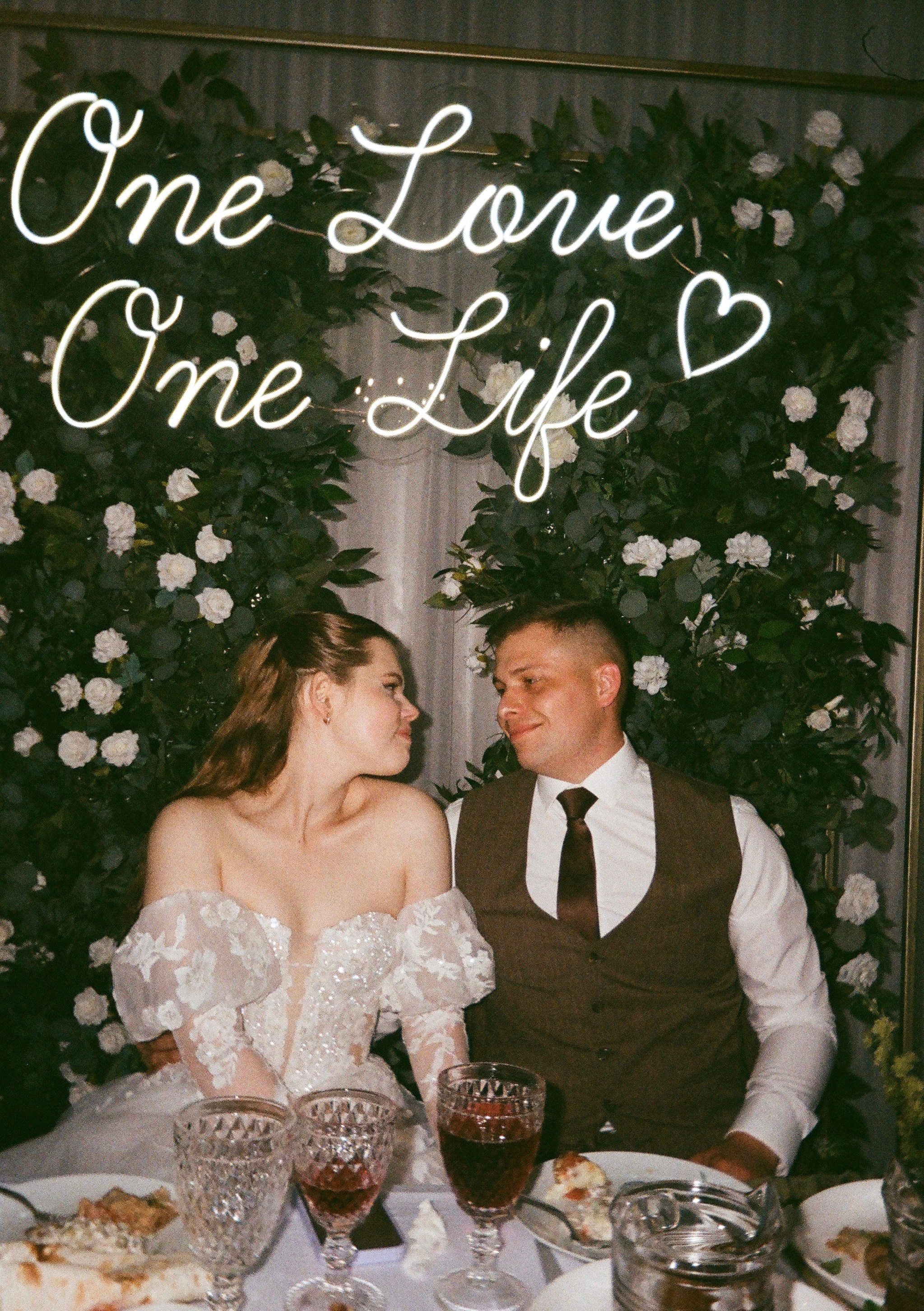 WEDDING. Фотограф, который снимает любовь в Санкт-Петербурге и Череповце