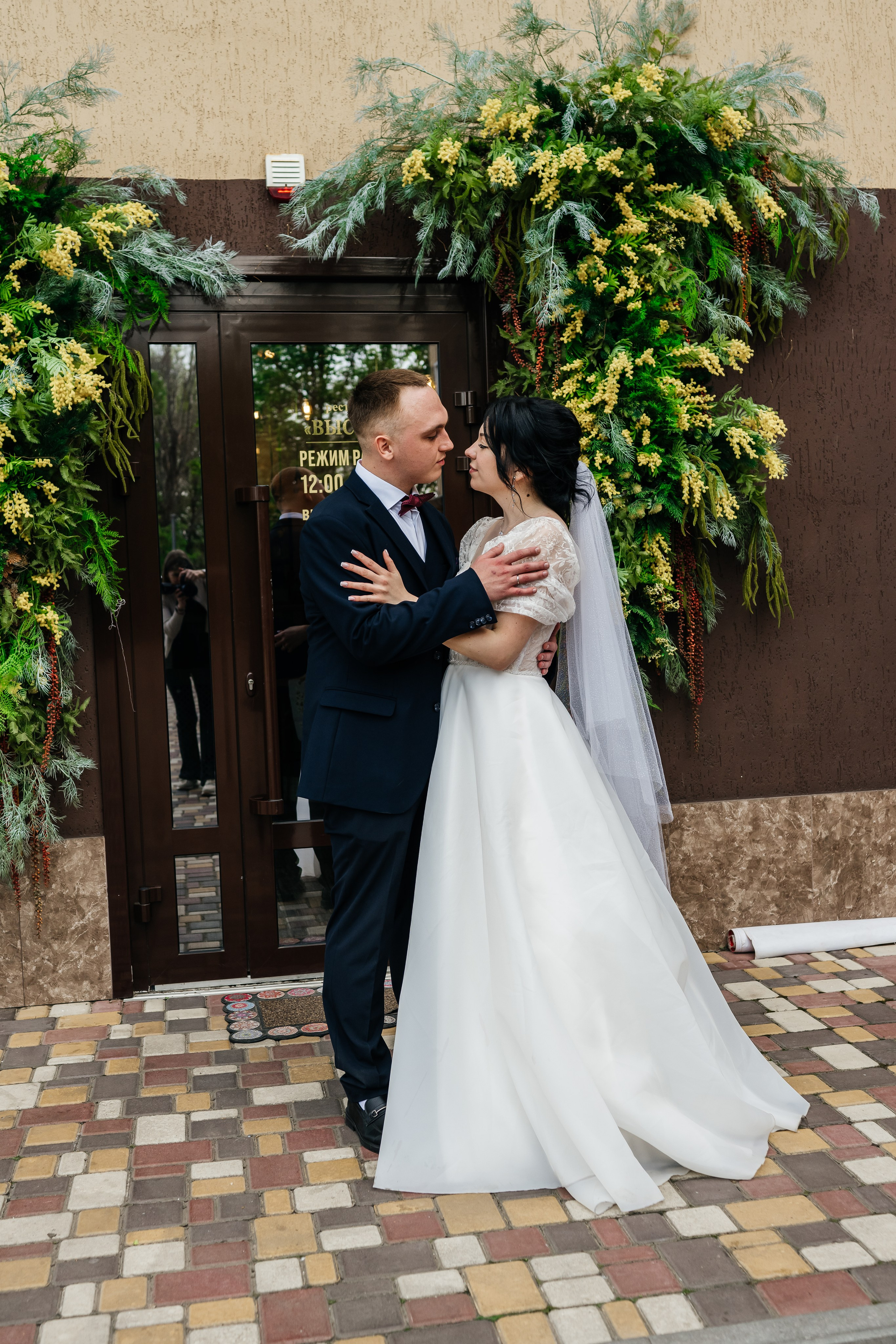 Вика и Артём. 24.04.2025. Фотограф в Каменске-Шахтинском Ольга Сагал