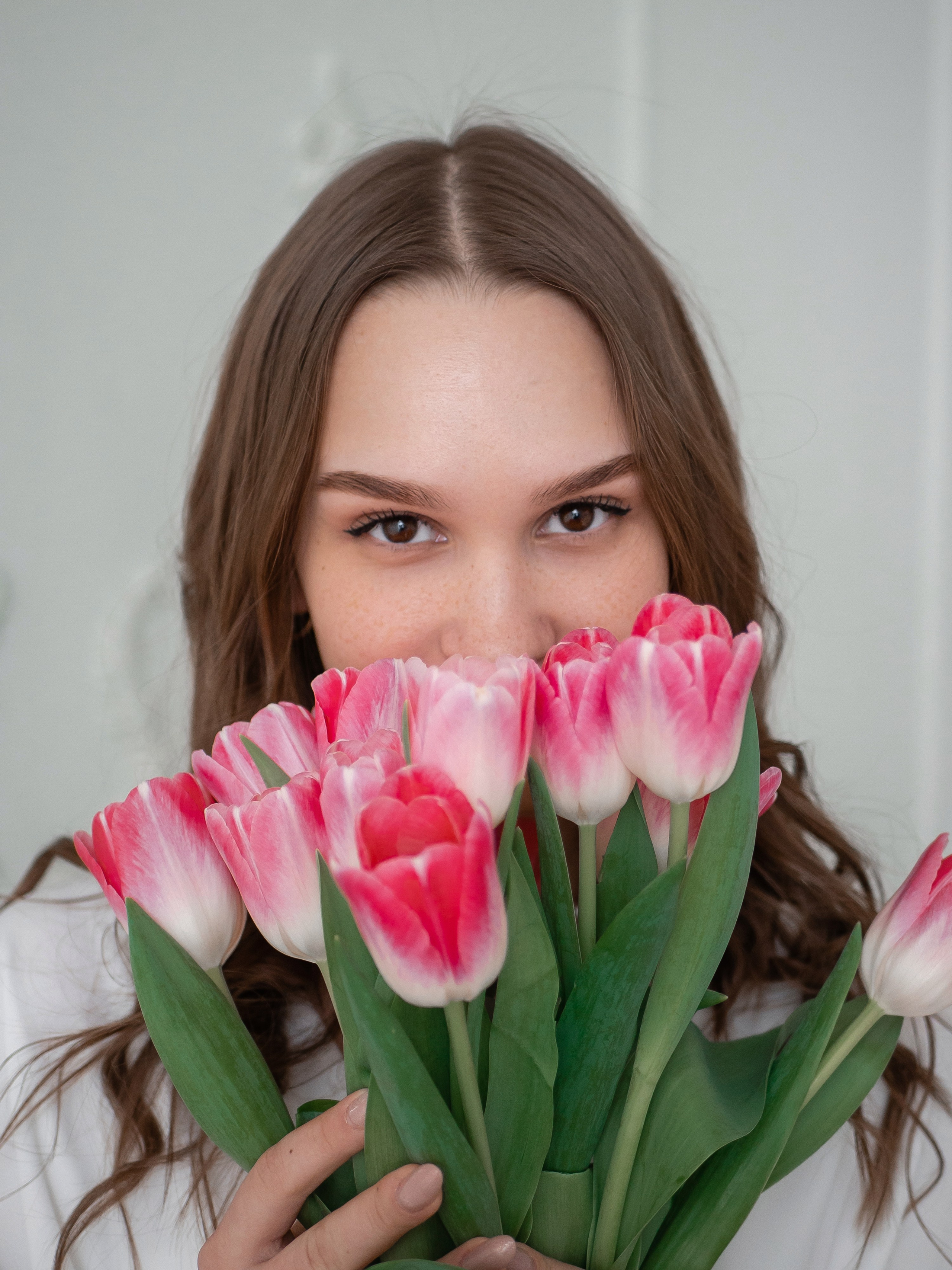 Фотосессия с цветами в фотостудии. Семейный и детский фотограф в Красноярске Надежда Арефьева