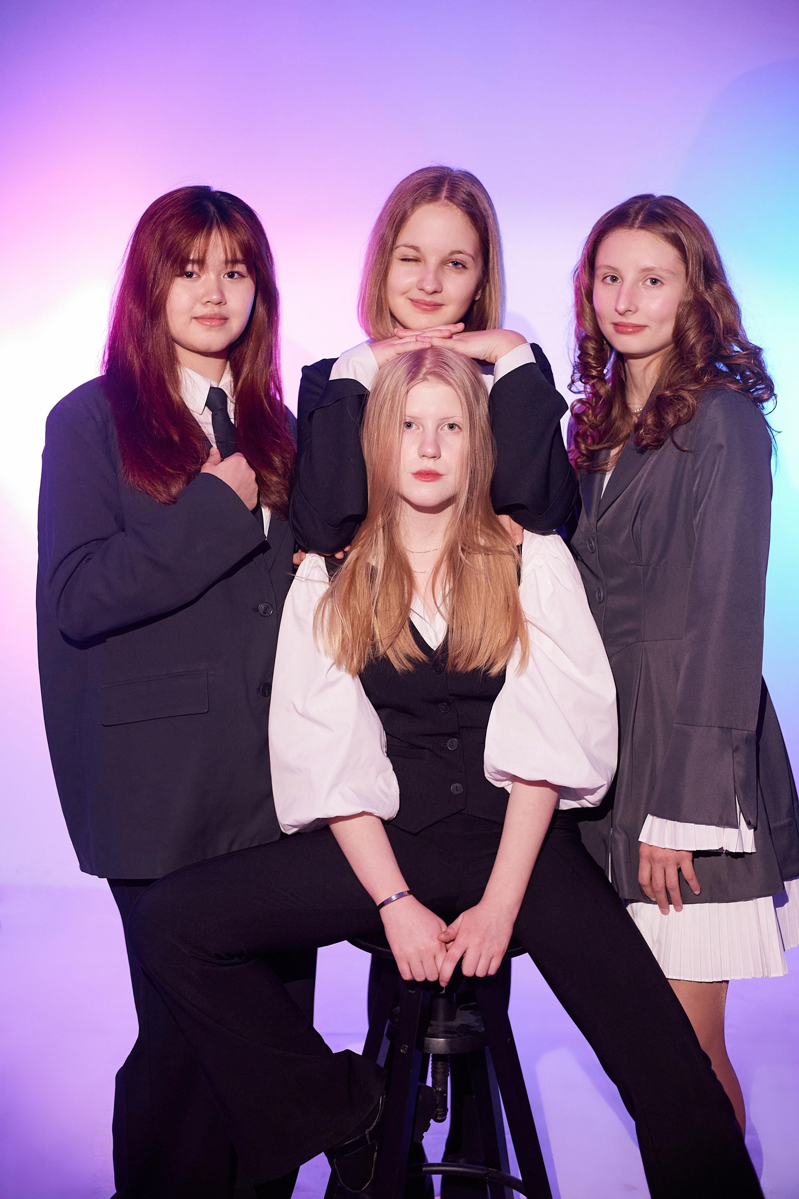 Альбом на окончание школы 9 и 11 класс «Симфония». Выпускные альбомы в Тюмени для школ, садов, вузов спортивных секций