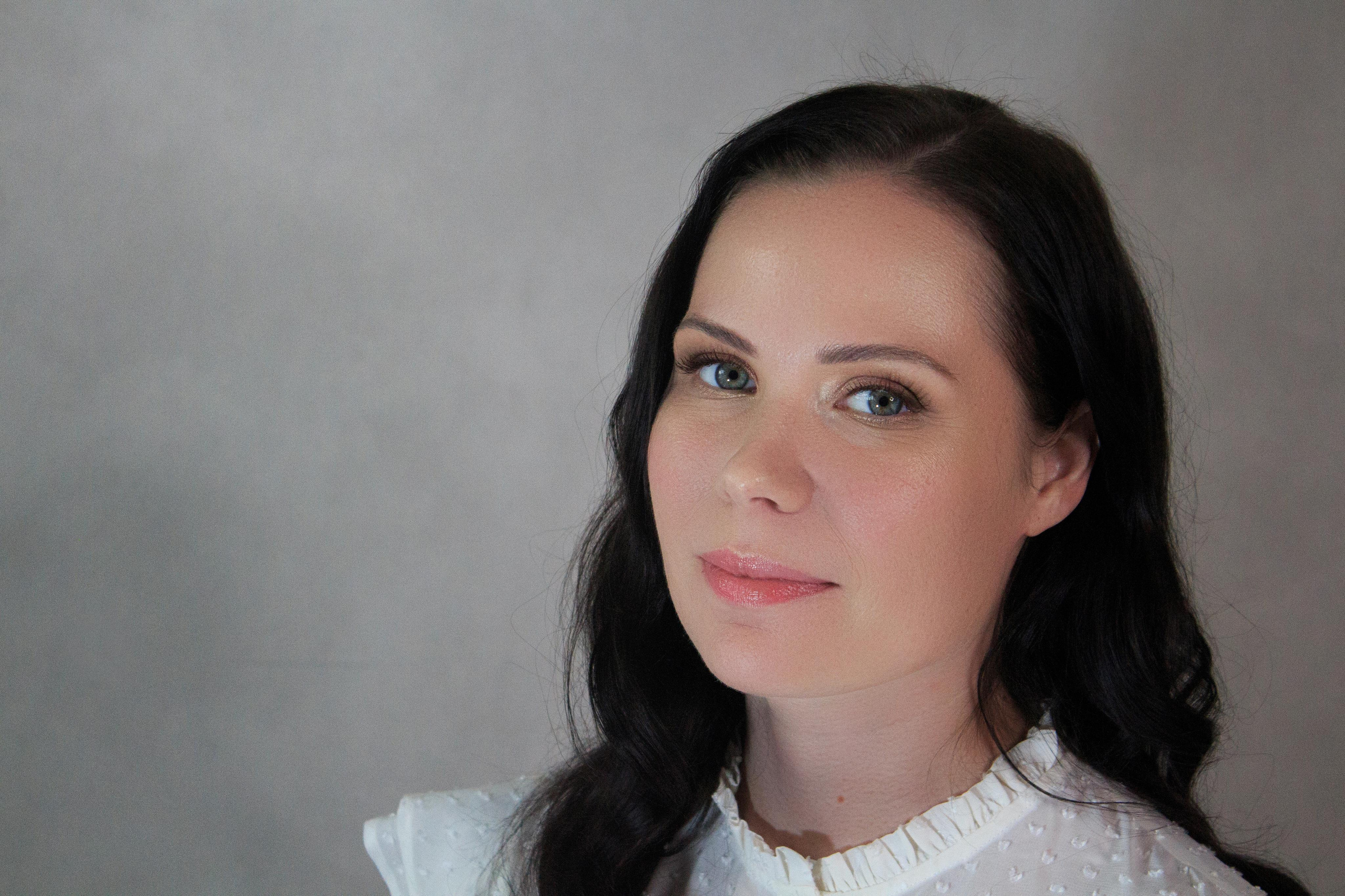 Бьюти съемка Виктории. Фотограф для вас и вашего бизнеса в Москве Альбина Никифоров