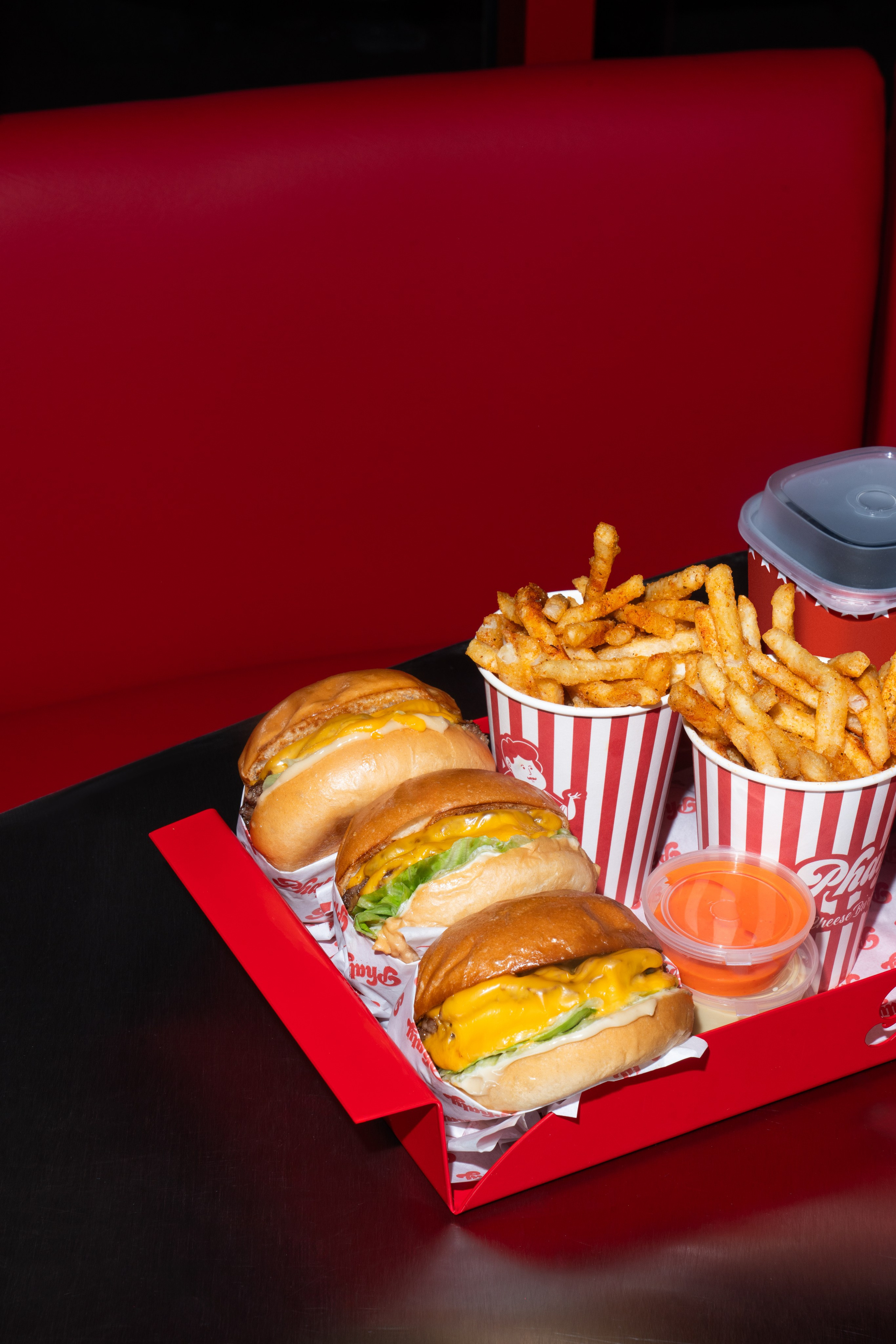 Предметная ретушь. Илья Игнатченко — фотограф