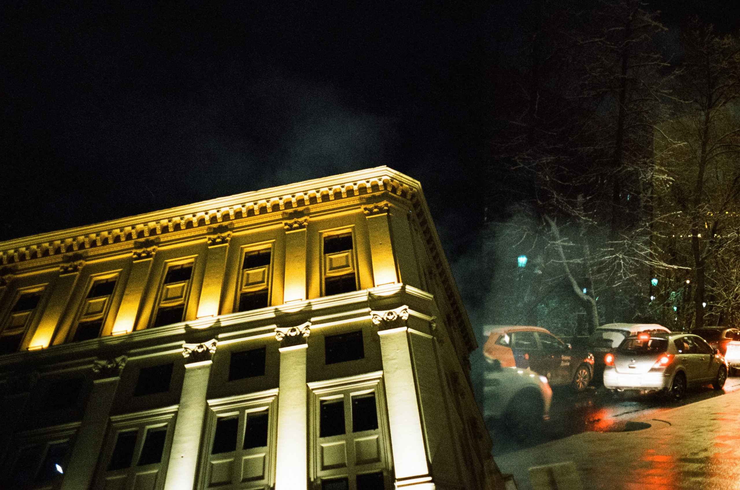 Выставочное пространство Cube.Moscow / SFL 500T