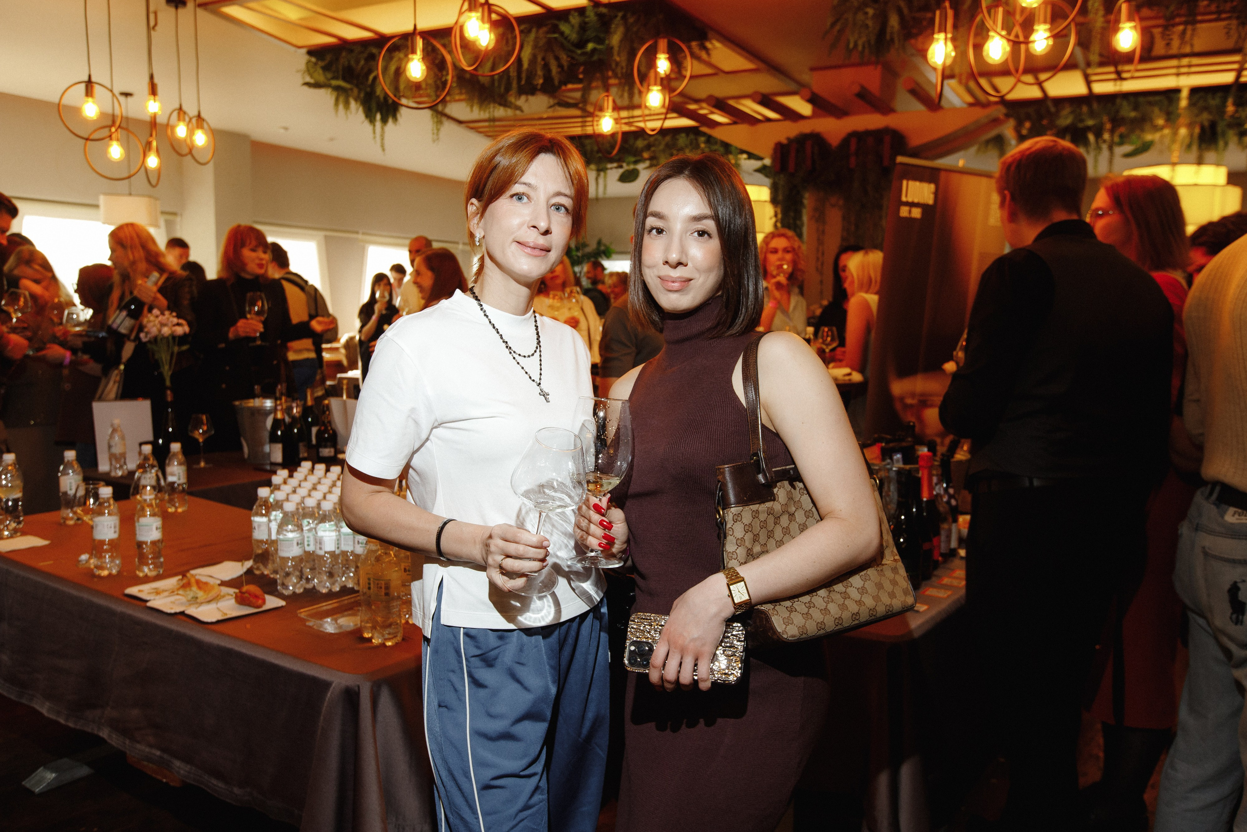 ФЕСТИВАЛЬ ИГРИСТЫХ ВИН. СВОИ. ФОТООТЧЕТЫ-СОБЫТИЯ-МЕСТА