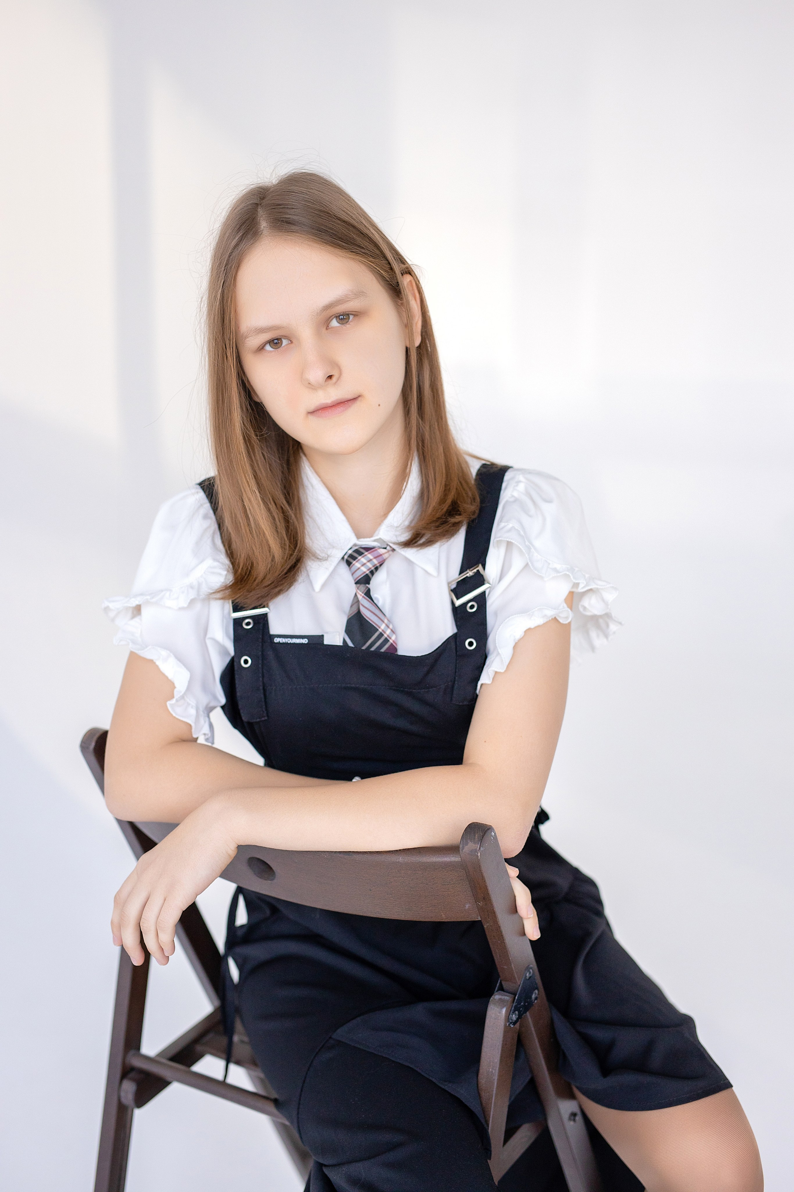 67 школа, 9б класс. Стильный выпускной альбом Владивосток фотограф Вероника Мигачева