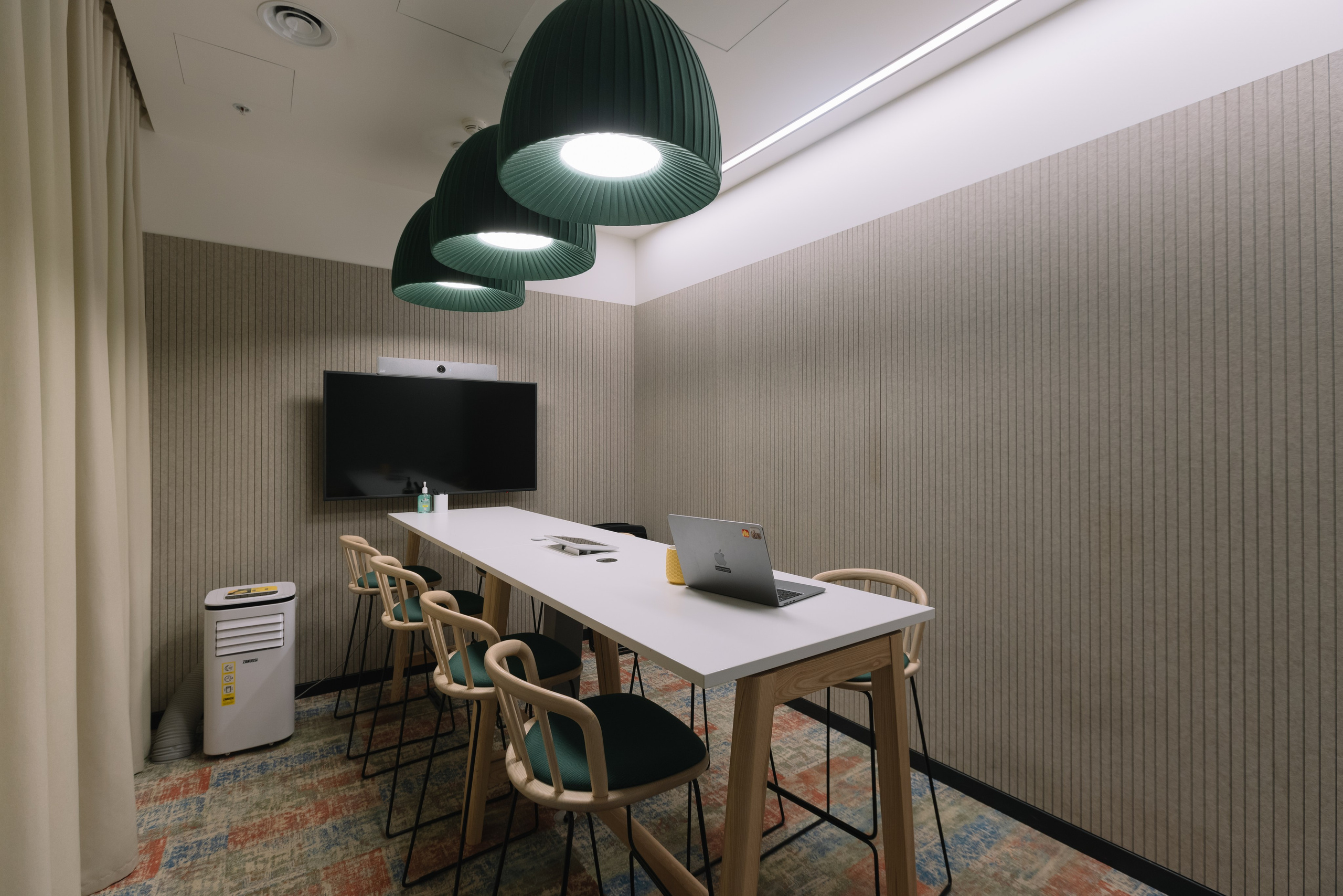 Бренды. Фотограф и коллажист Ольга Шереметьева