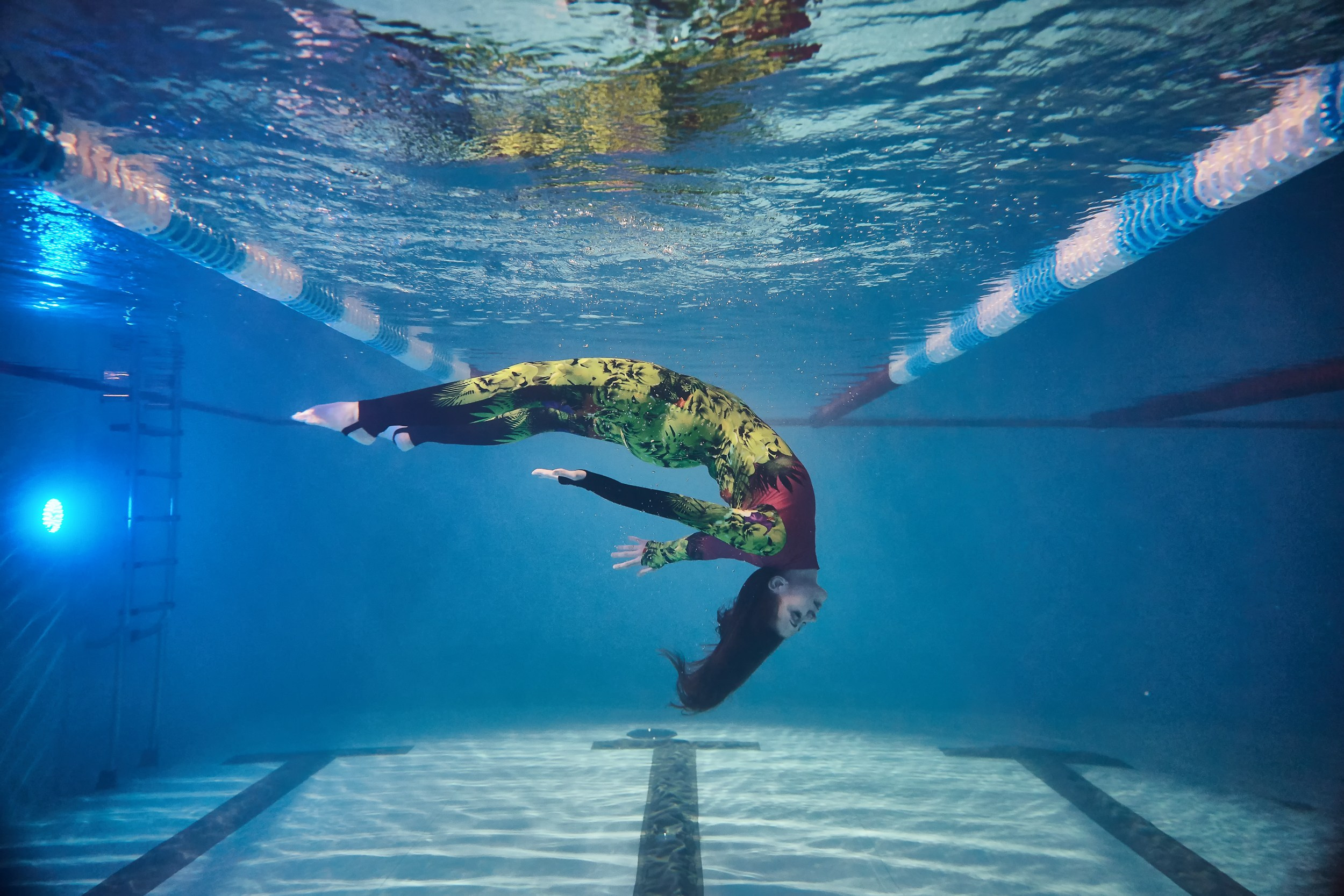 Подводная фотосессия в бассейне г. Ярославль. Фотограф Михаил Семенов