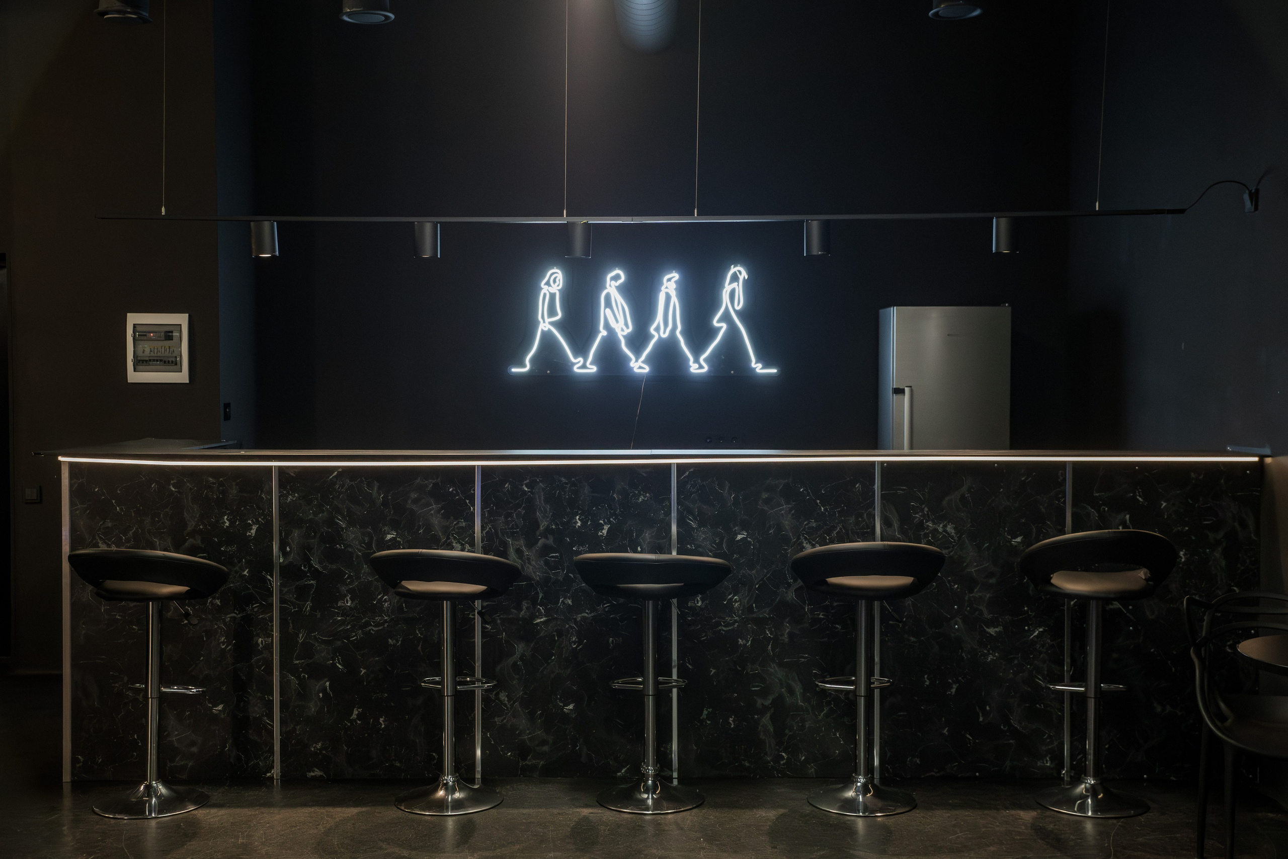 Mr. Black (лето). Аренда лофта в СПб для мероприятий